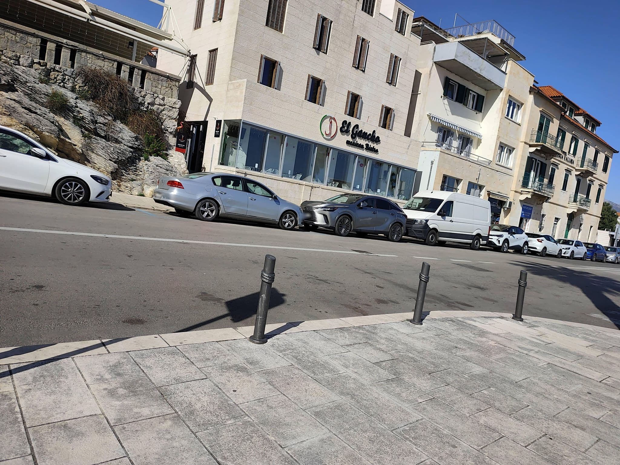 Street view near Dalmat Accomodations, Split — © Duro (CC BY-SA · Mapillary)