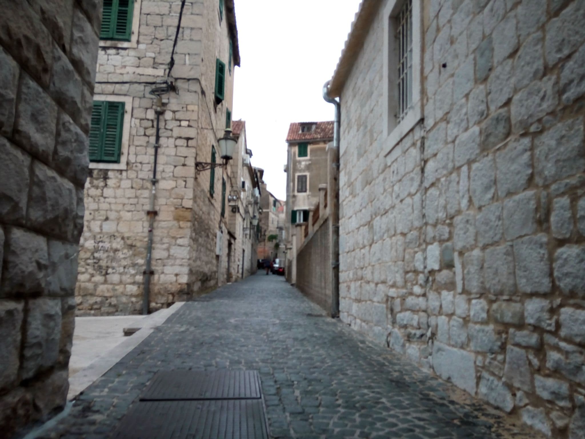 Street view near Lapis Apartments, Split — © mapfool (CC BY-SA · Mapillary)