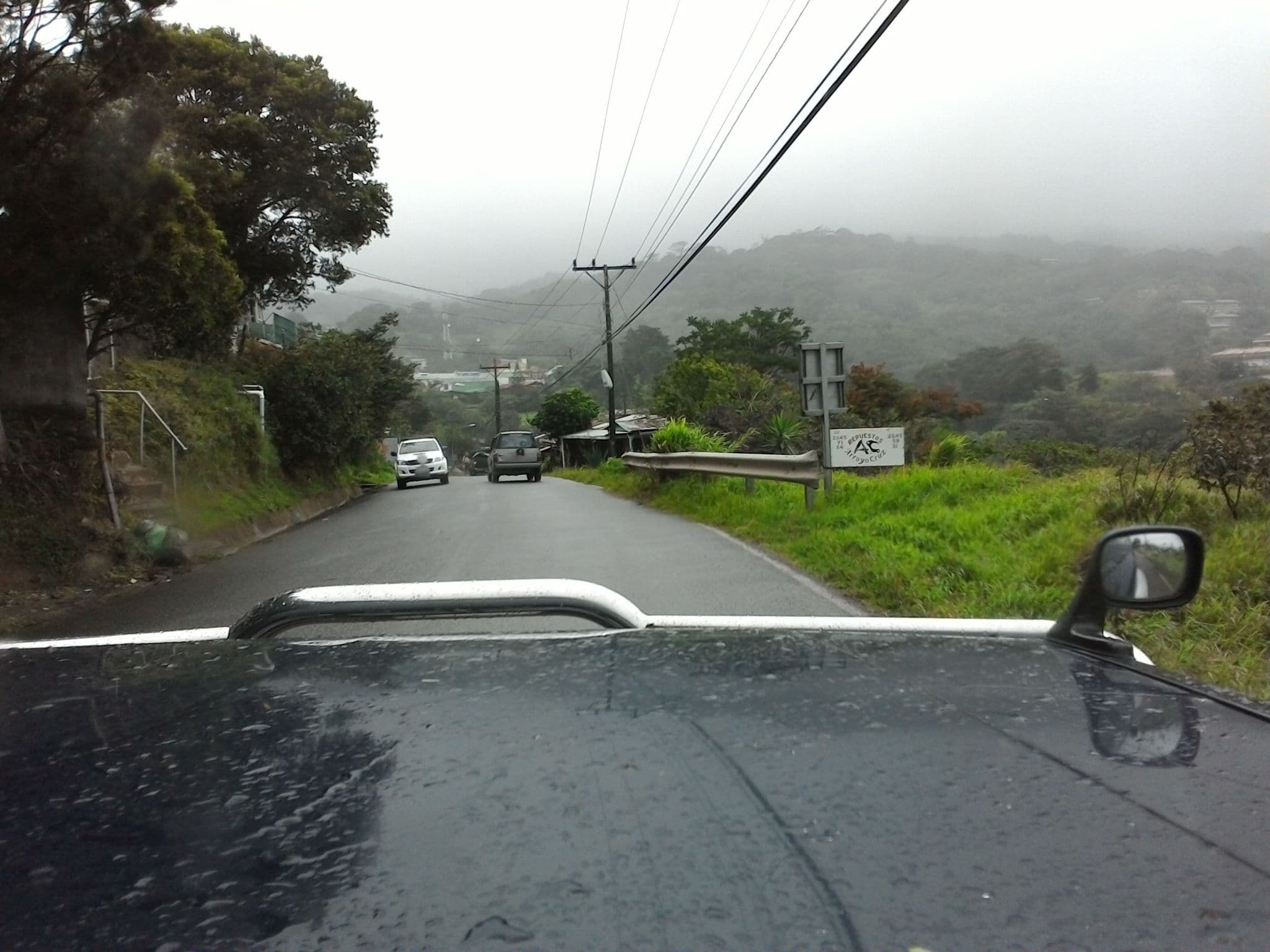 Street view near Cabinas Monteverde, Juntas