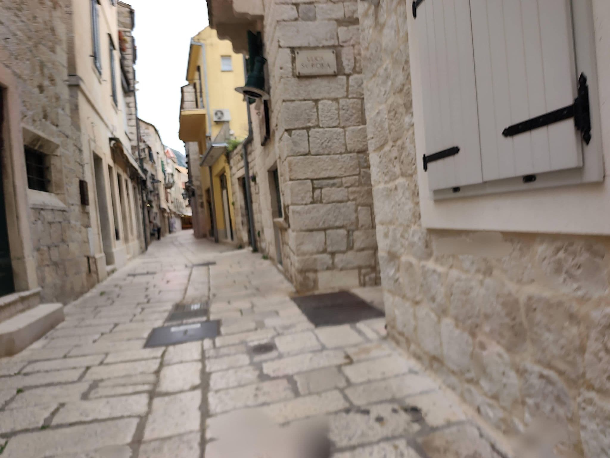 Street view near Apartmani Lelas, Omiš — © Duro (CC BY-SA · Mapillary)