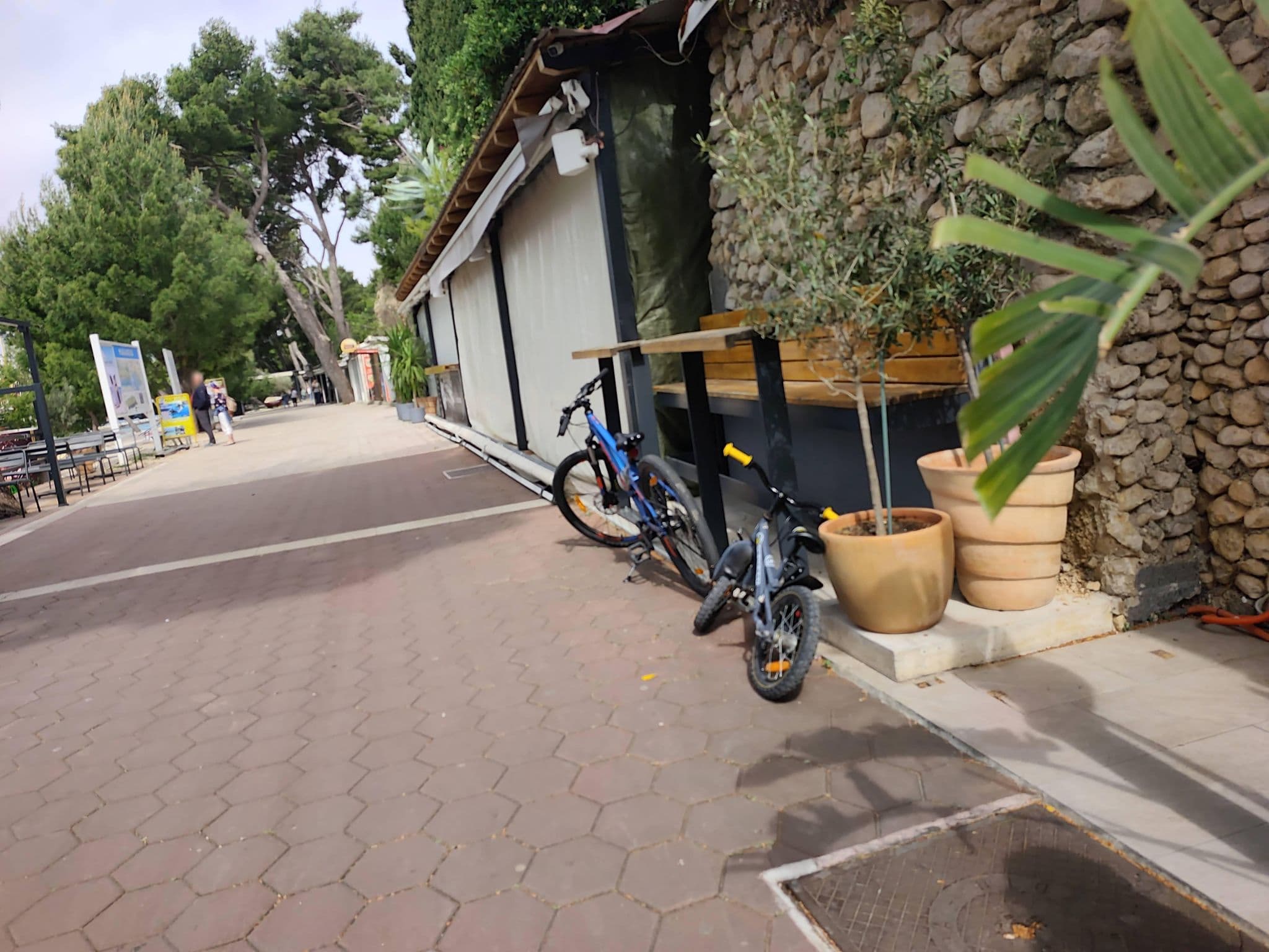 Street view near Glorija Antunovic, Makarska — © Duro (CC BY-SA · Mapillary)