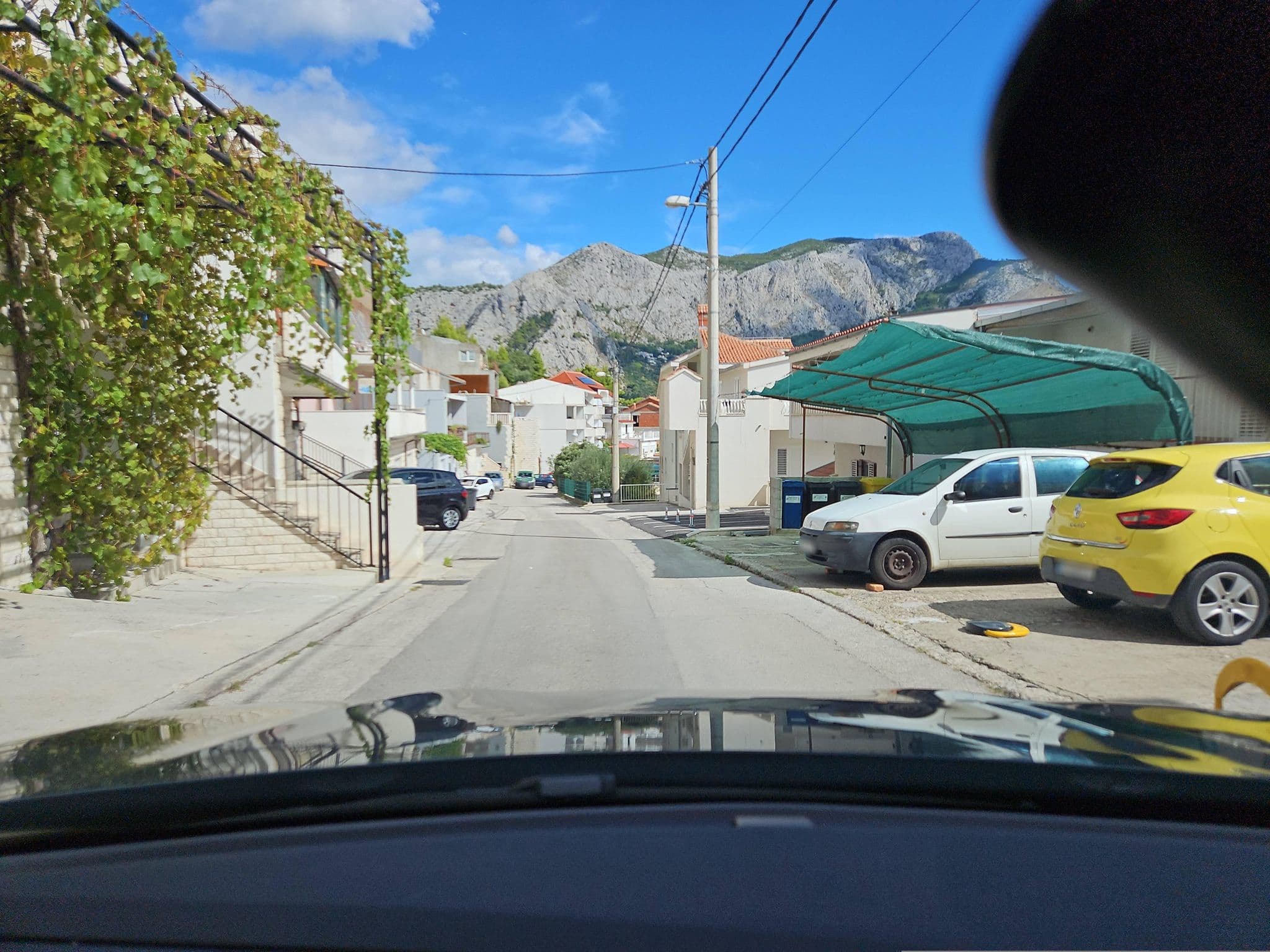 Street view near Apartments Ivka, Duće — © toho (CC BY-SA · Mapillary)
