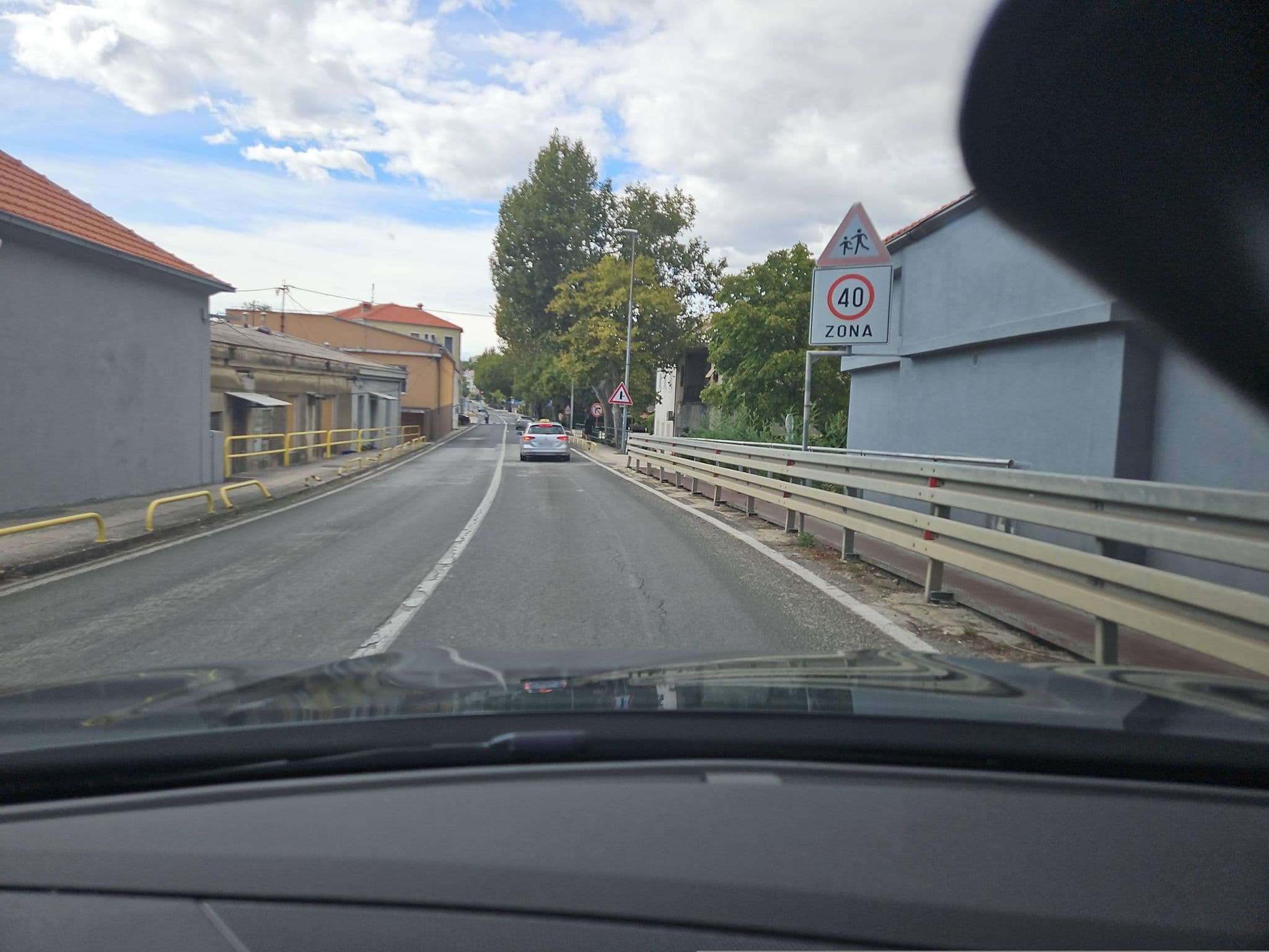 Street view near Apartment Arjan, Dugi Rat — © toho (CC BY-SA · Mapillary)