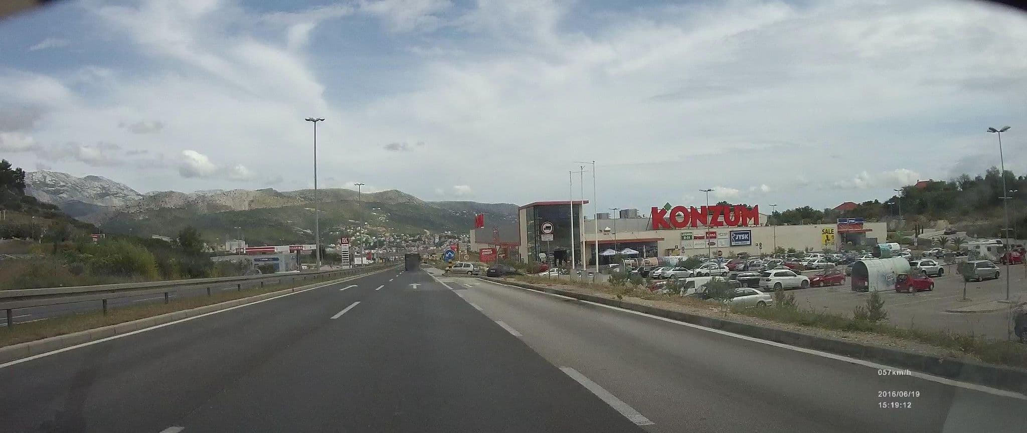 Street view near Nasi Apartmani, Kamen — © idelac (CC BY-SA · Mapillary)