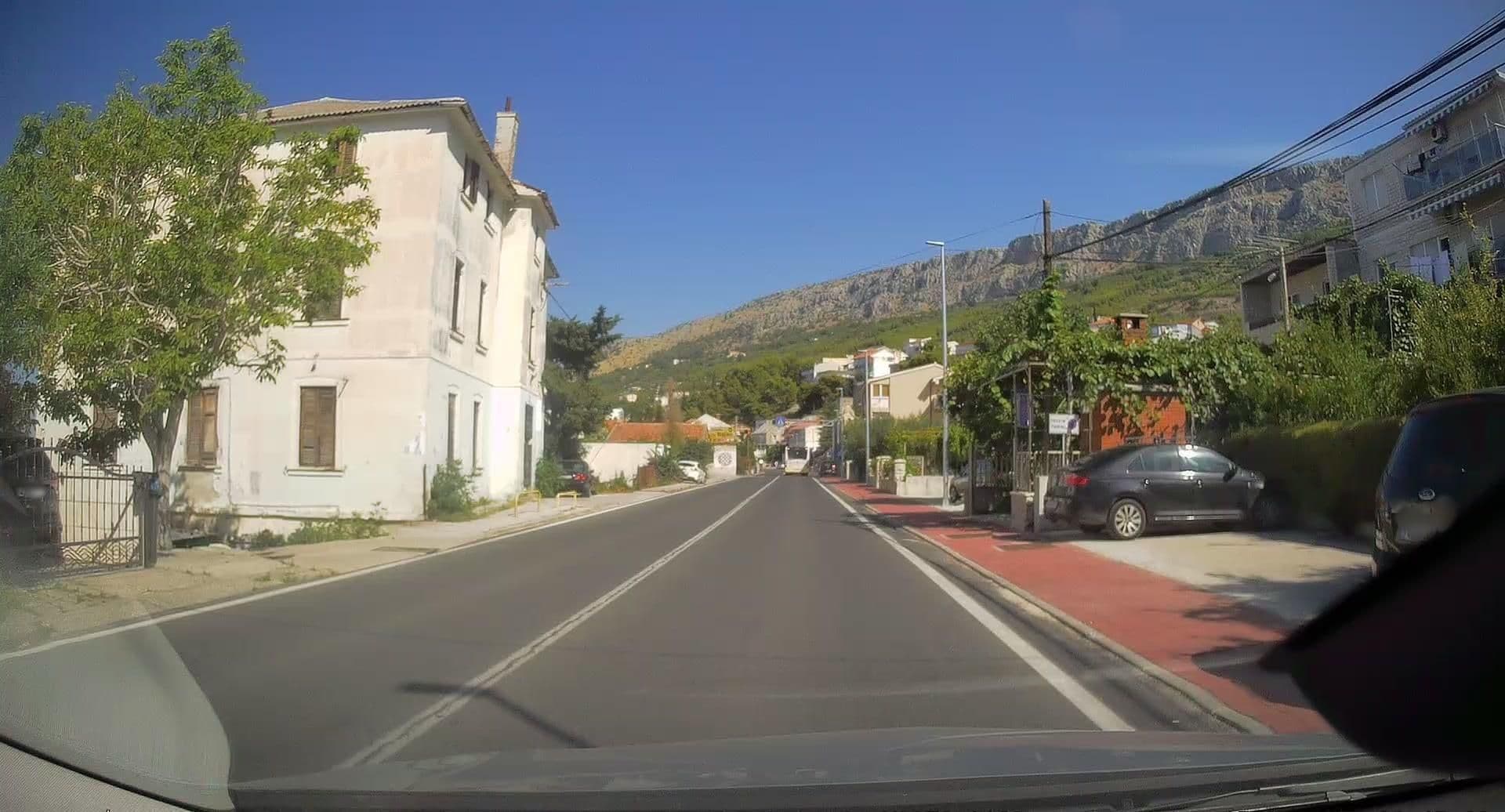 Street view near Apartment Vjeko, Dugi Rat — © edc22 (CC BY-SA · Mapillary)