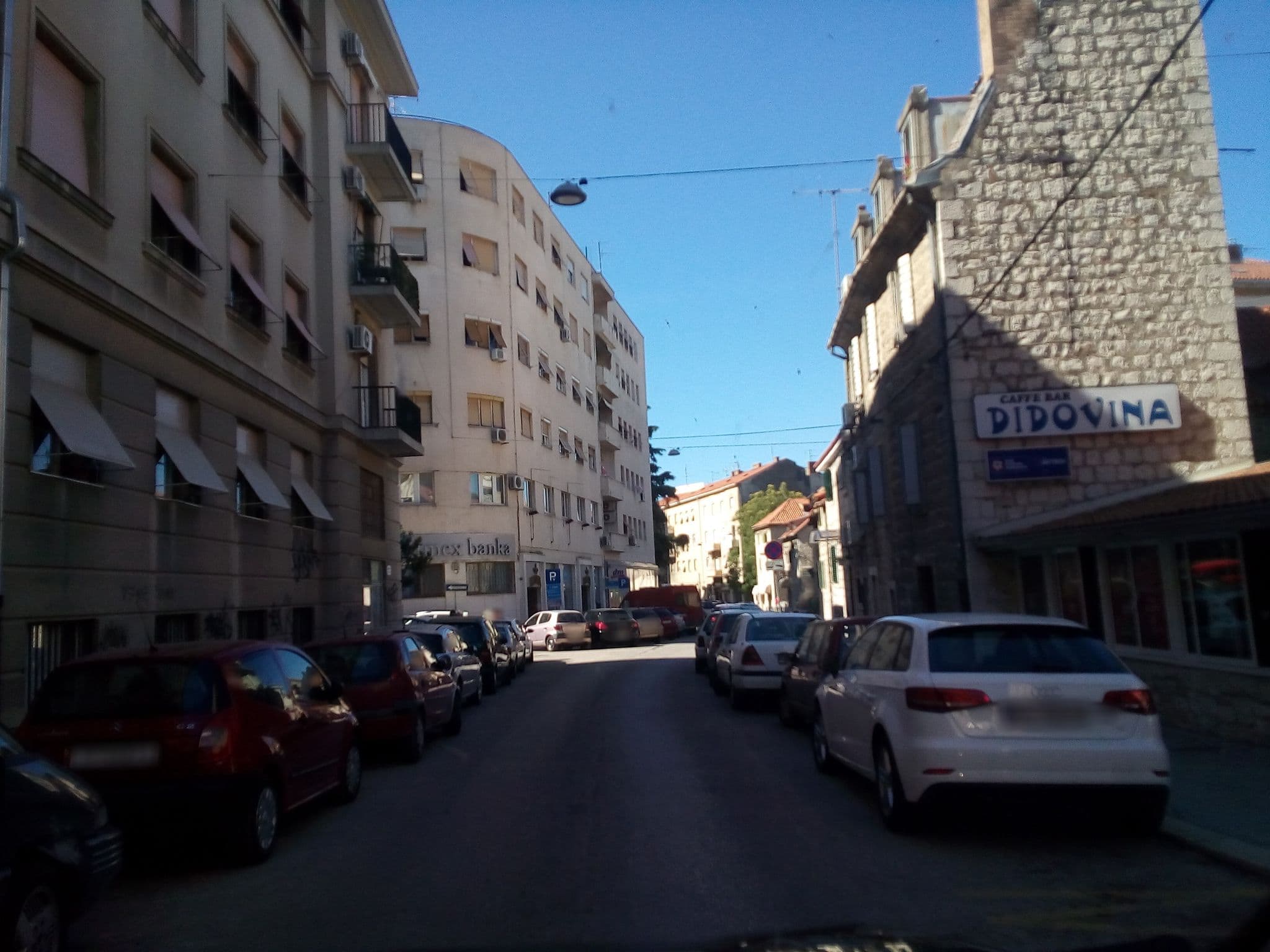 Street view near Apartment Sular, Split — © karthoo (CC BY-SA · Mapillary)