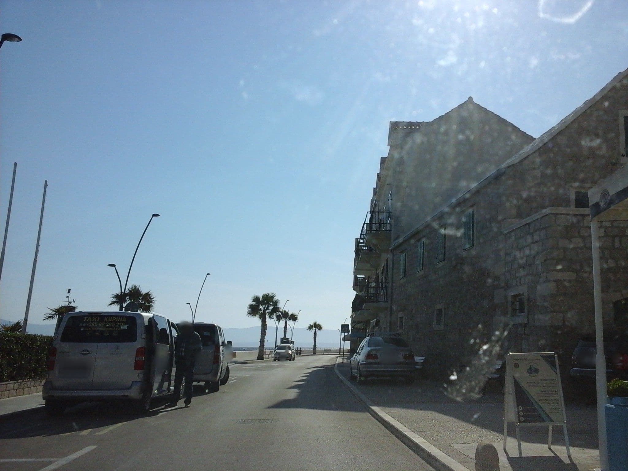 Street view near Sunny & Modern by the Sea, Bol — © robot8a (CC BY-SA · Mapillary)