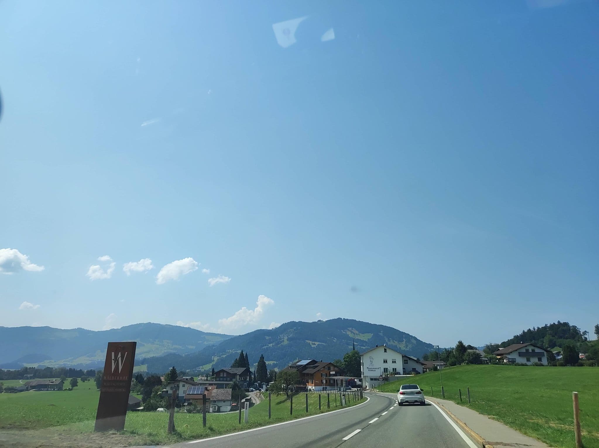 Street view near Hotel Gasthof Wälderhof, Lingenau — © msdess (CC BY-SA · Mapillary)