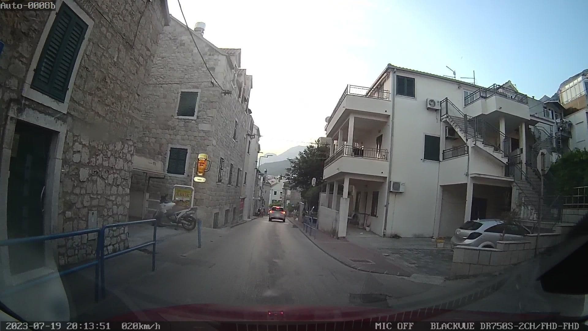 Street view near Apartment Flora, Makarska — © rdnnk (CC BY-SA · Mapillary)
