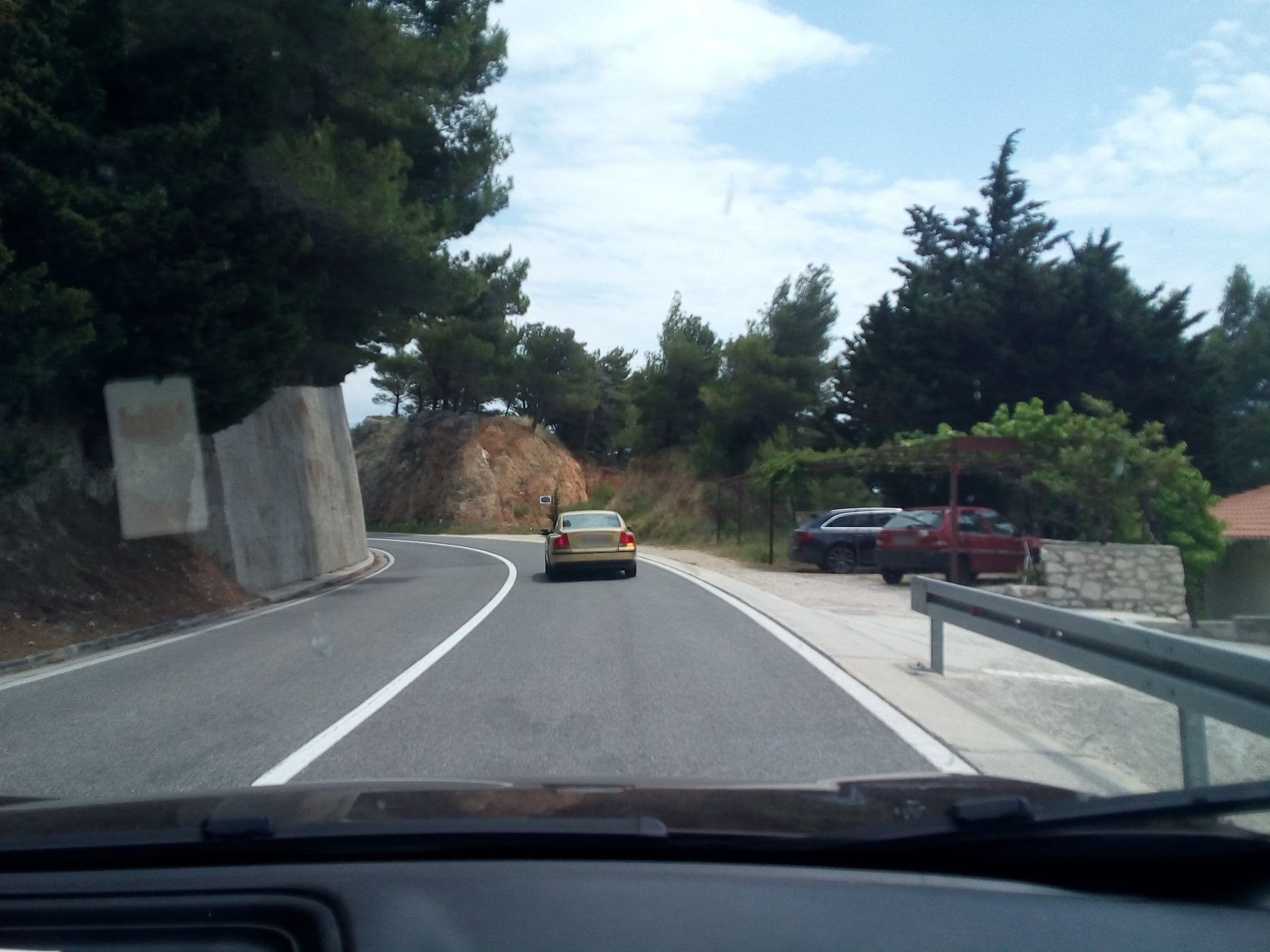 Street view near Apartment DoJe, Pučišća — © karthoo (CC BY-SA · Mapillary)