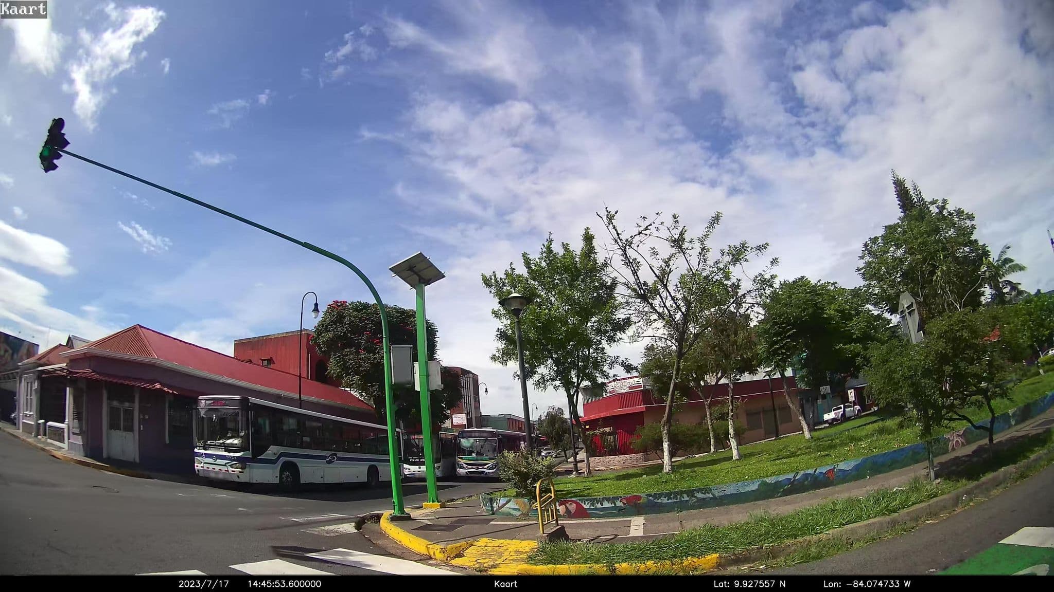 Street view near Pensión Casa Rosa, San José