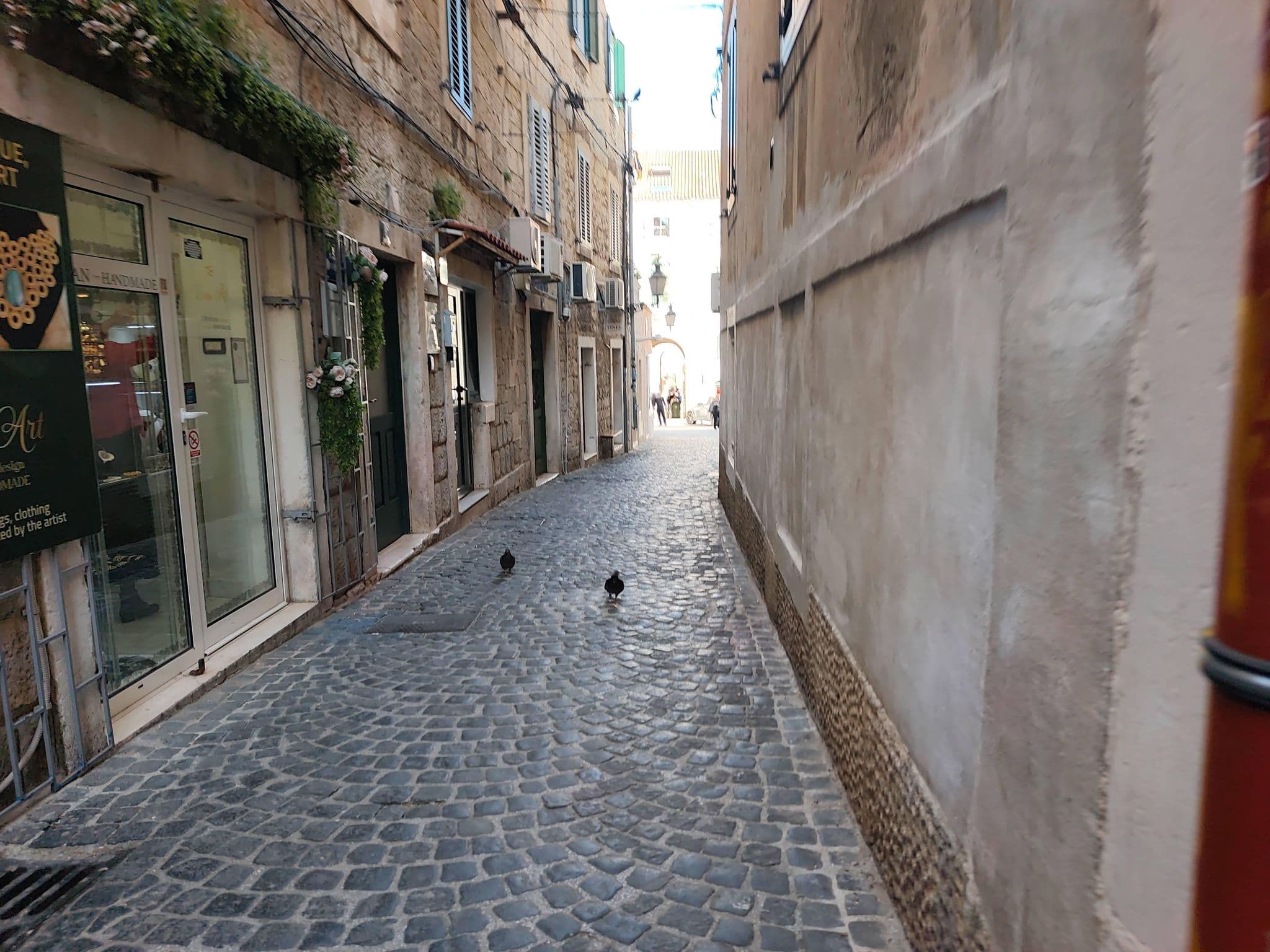 Street view near Apartments Pivac Varoš, Split — © Duro (CC BY-SA · Mapillary)