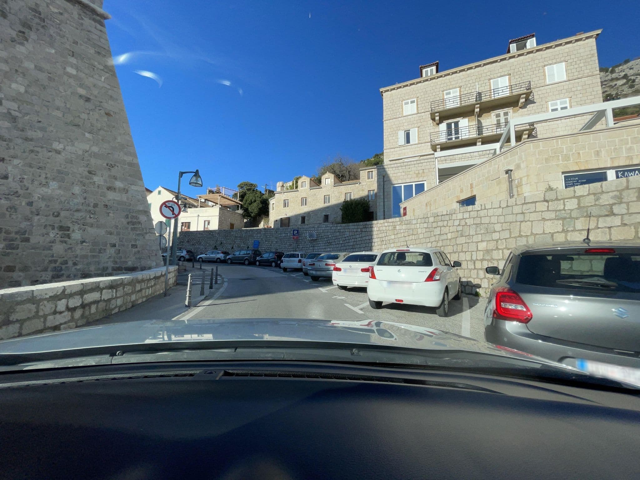 Street view near Villa Ragusa Vecchia, Dubrovnik — © filipb (CC BY-SA · Mapillary)