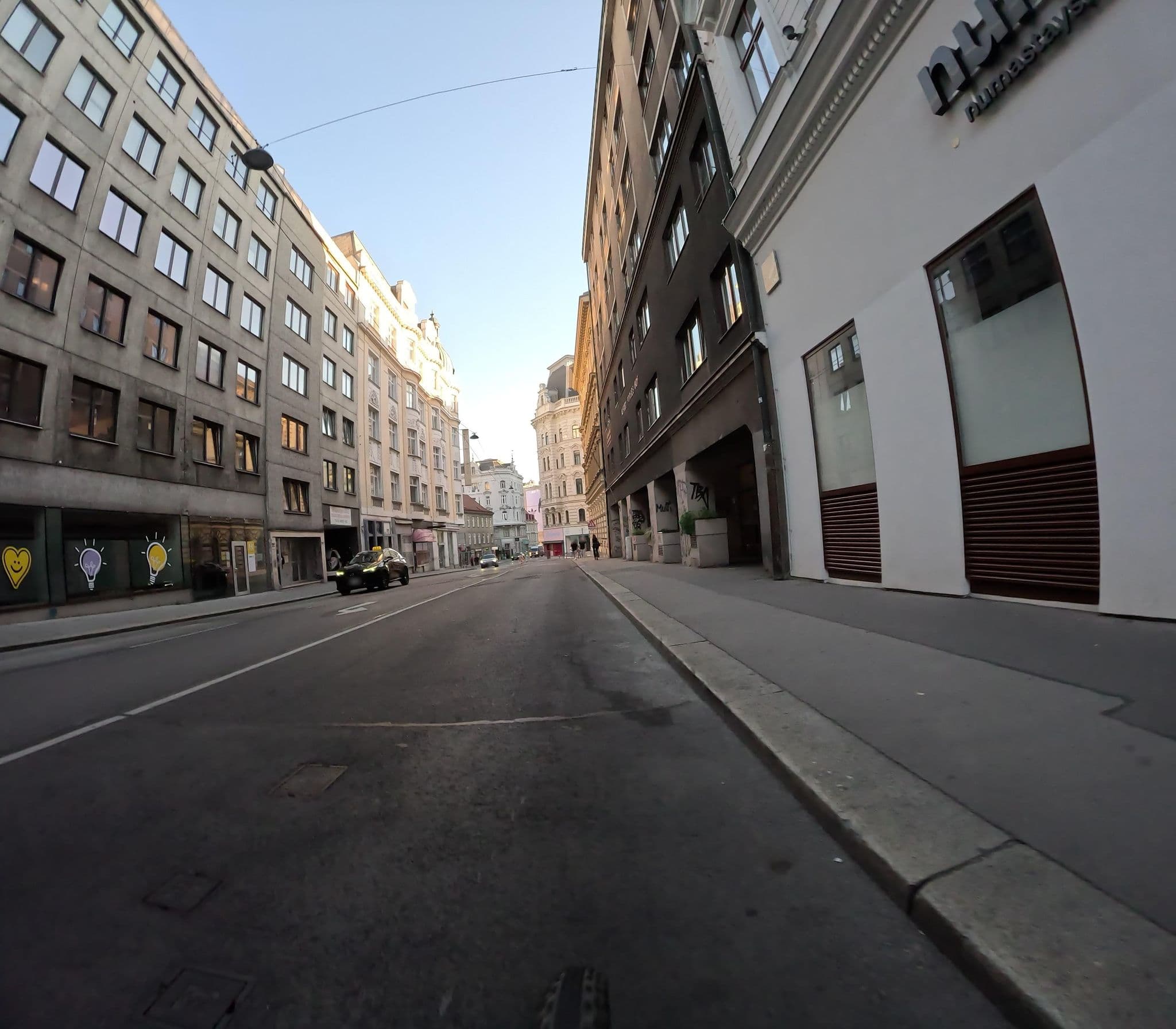 Street view near Numa Terra Wien, Mariahilf — © erias (CC BY-SA · Mapillary)
