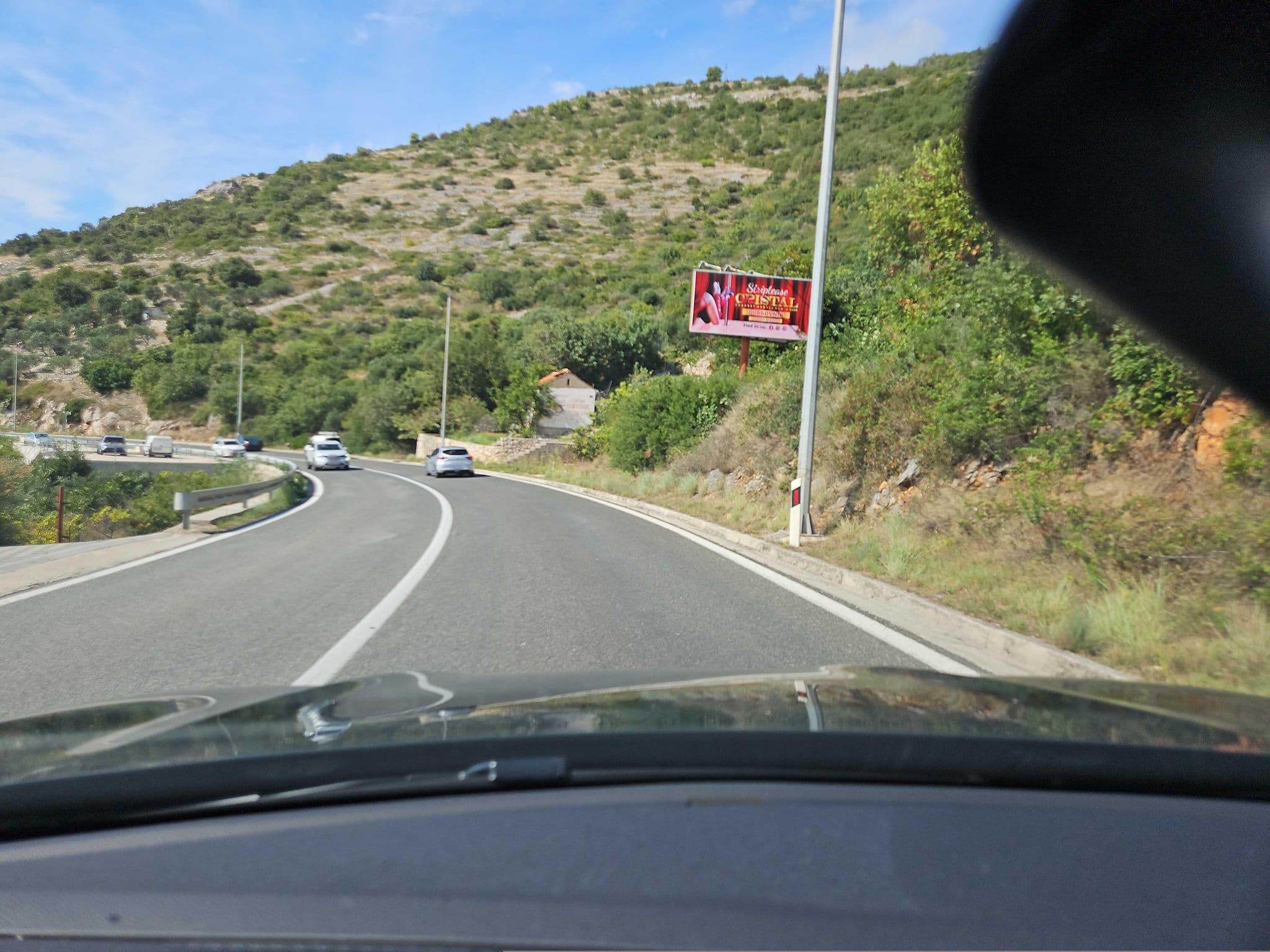 Street view near Oliva Apartments Lozica, Mokošica — © toho (CC BY-SA · Mapillary)