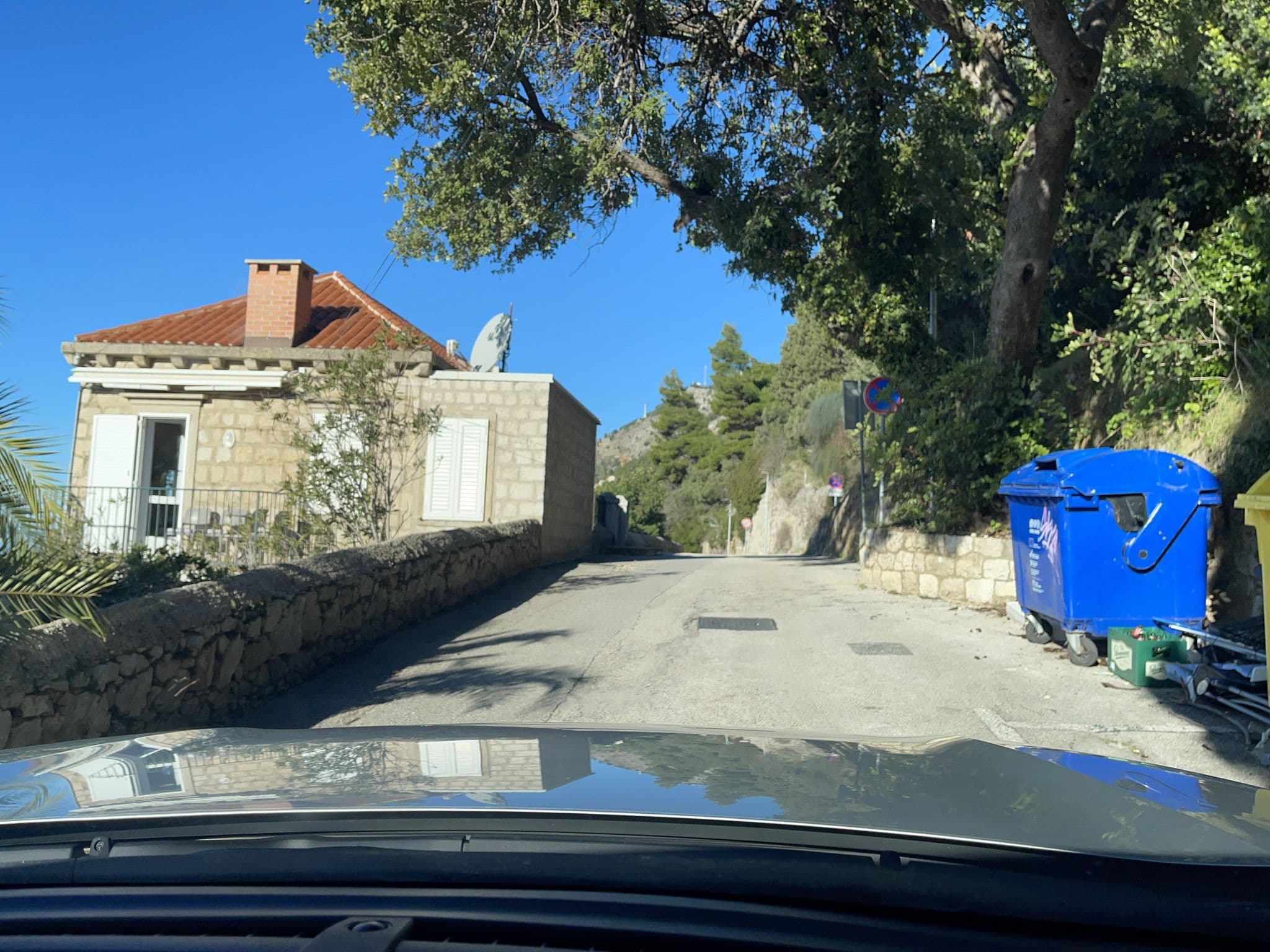 Street view near Apartments Jadranka, Dubrovnik — © filipb (CC BY-SA · Mapillary)