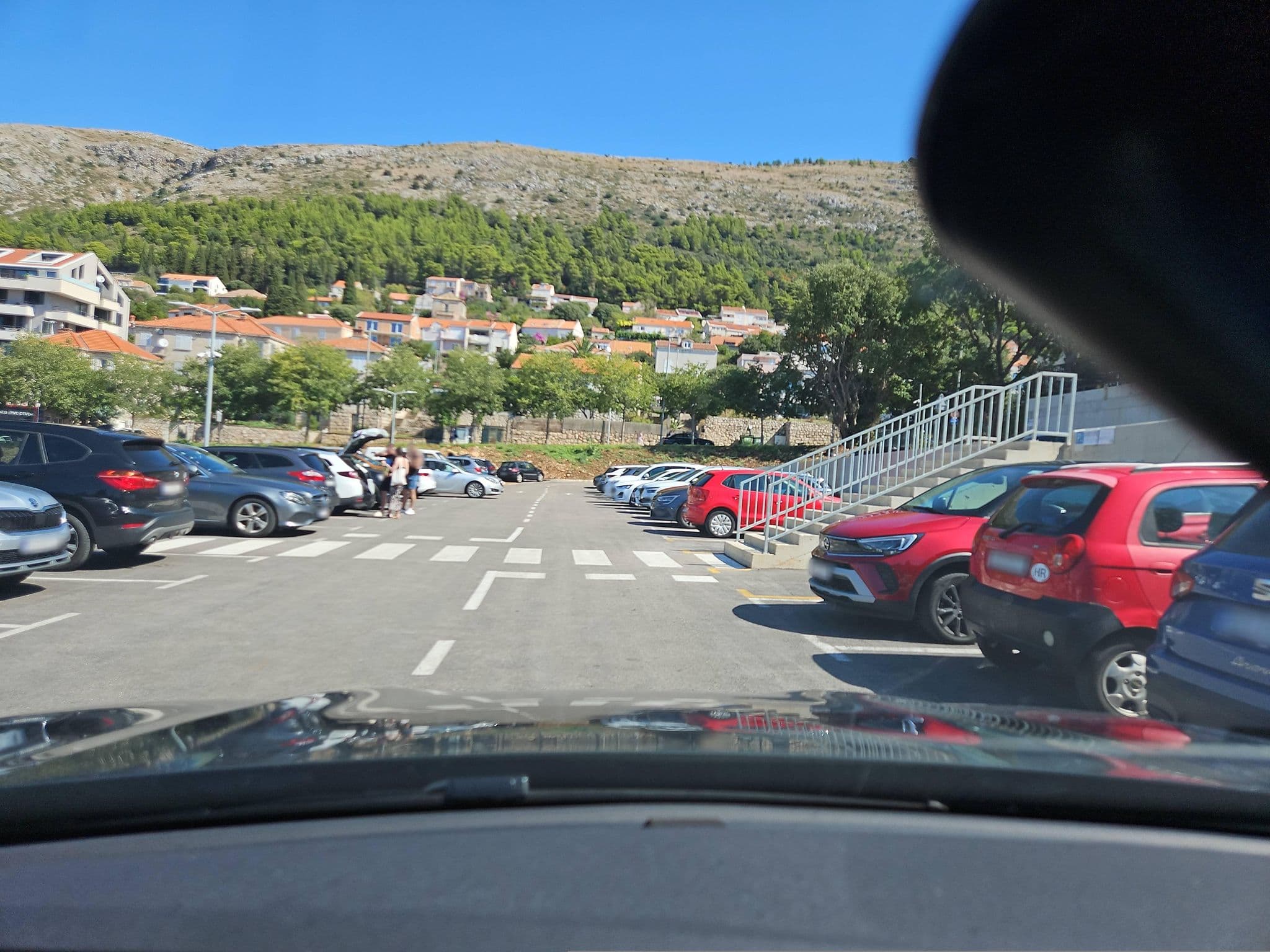 Street view near Hedera Estate Pile-Kono Apartments, Dubrovnik — © toho (CC BY-SA · Mapillary)
