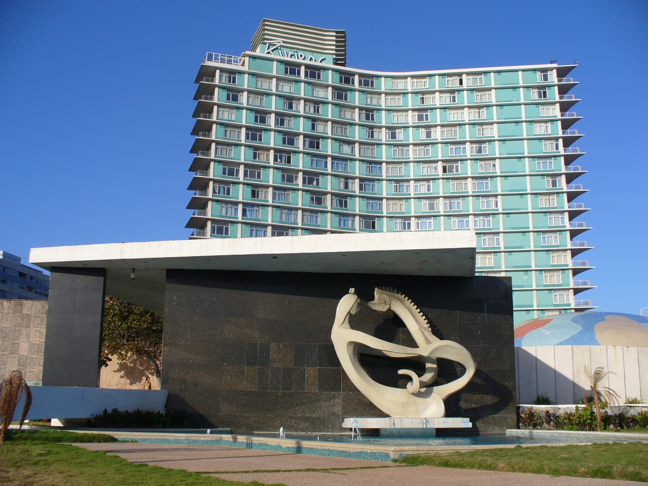 Habana Riviera by Iberostar (via Wikimedia Commons, CC BY 2.0)