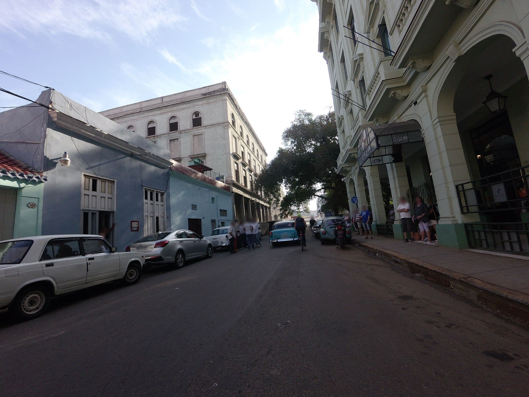Street view near Hotel Park View, Centro Habana — © havana (CC BY-SA · Mapillary)