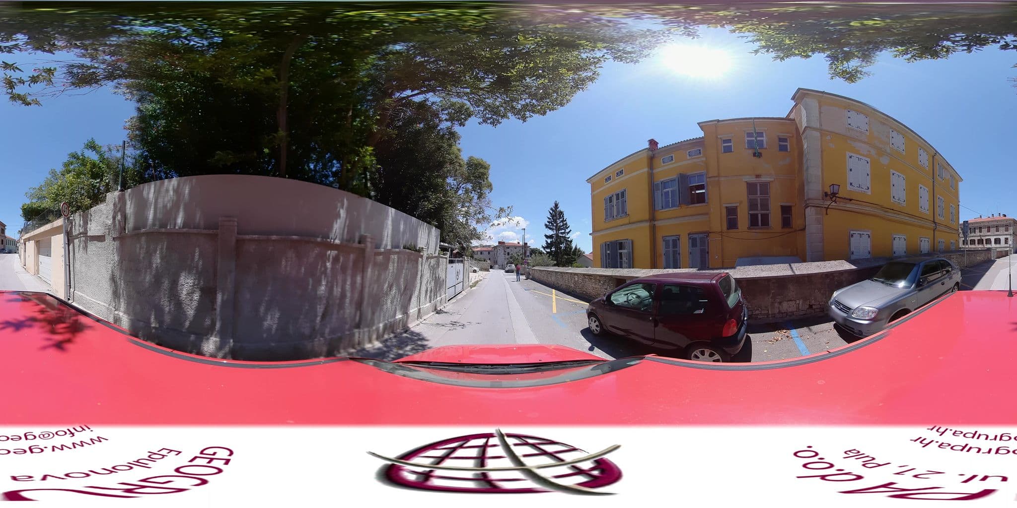 Street view near Apartments Polomčić, Pula — © doraz (CC BY-SA · Mapillary)