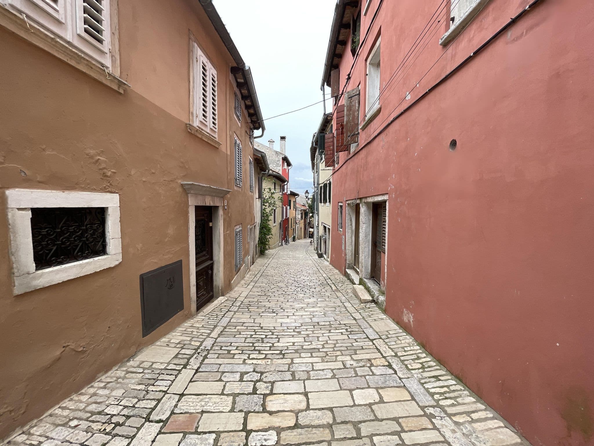 Street view near Sea View House Olja, Rovinj — © filipb (CC BY-SA · Mapillary)