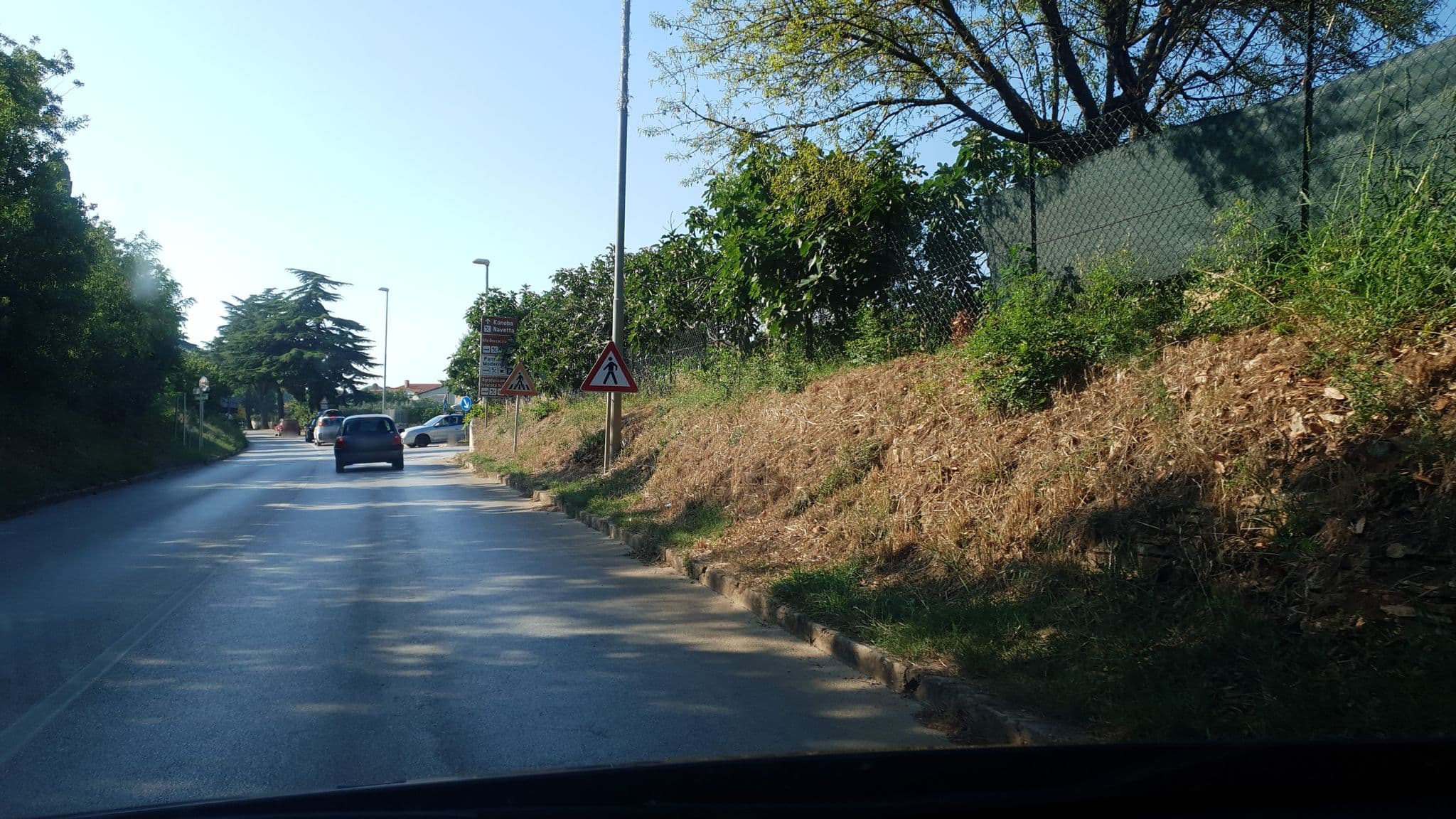 Street view near Buitenlands kamp - Kroatië Bistro Vala, Valbandon — © b166er (CC BY-SA · Mapillary)