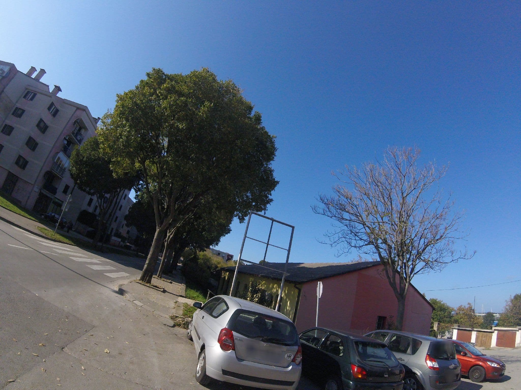 Street view near Hotel Milan, Pula — © utvonalfelmeresek (CC BY-SA · Mapillary)