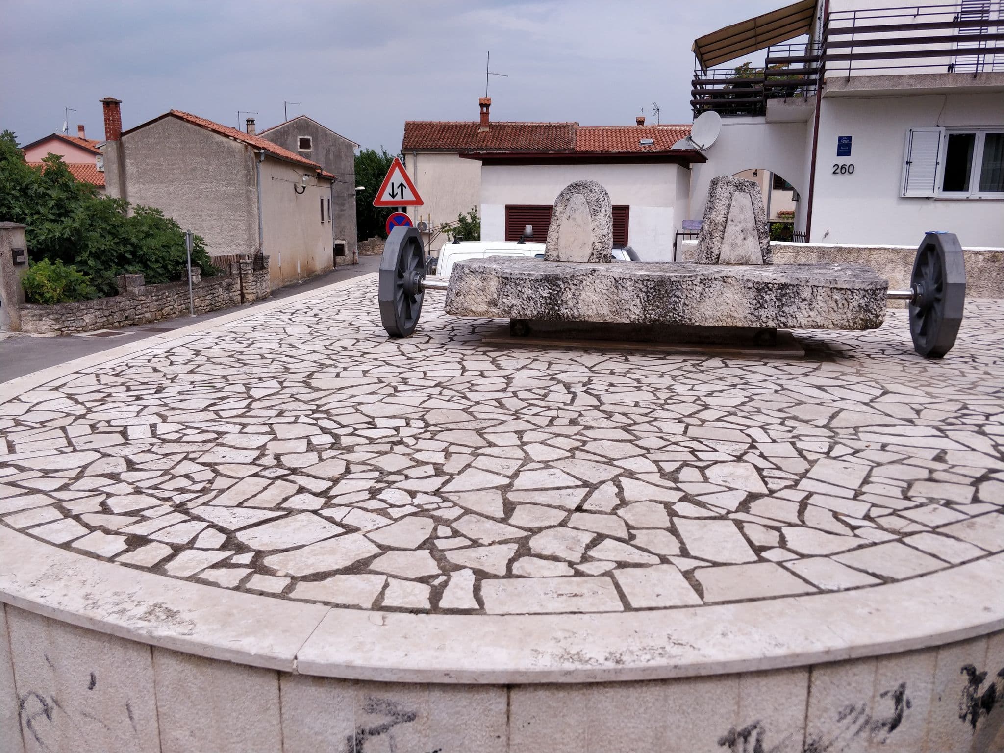Street view near Apartments Doris Medulin, Medulin — © janjko (CC BY-SA · Mapillary)