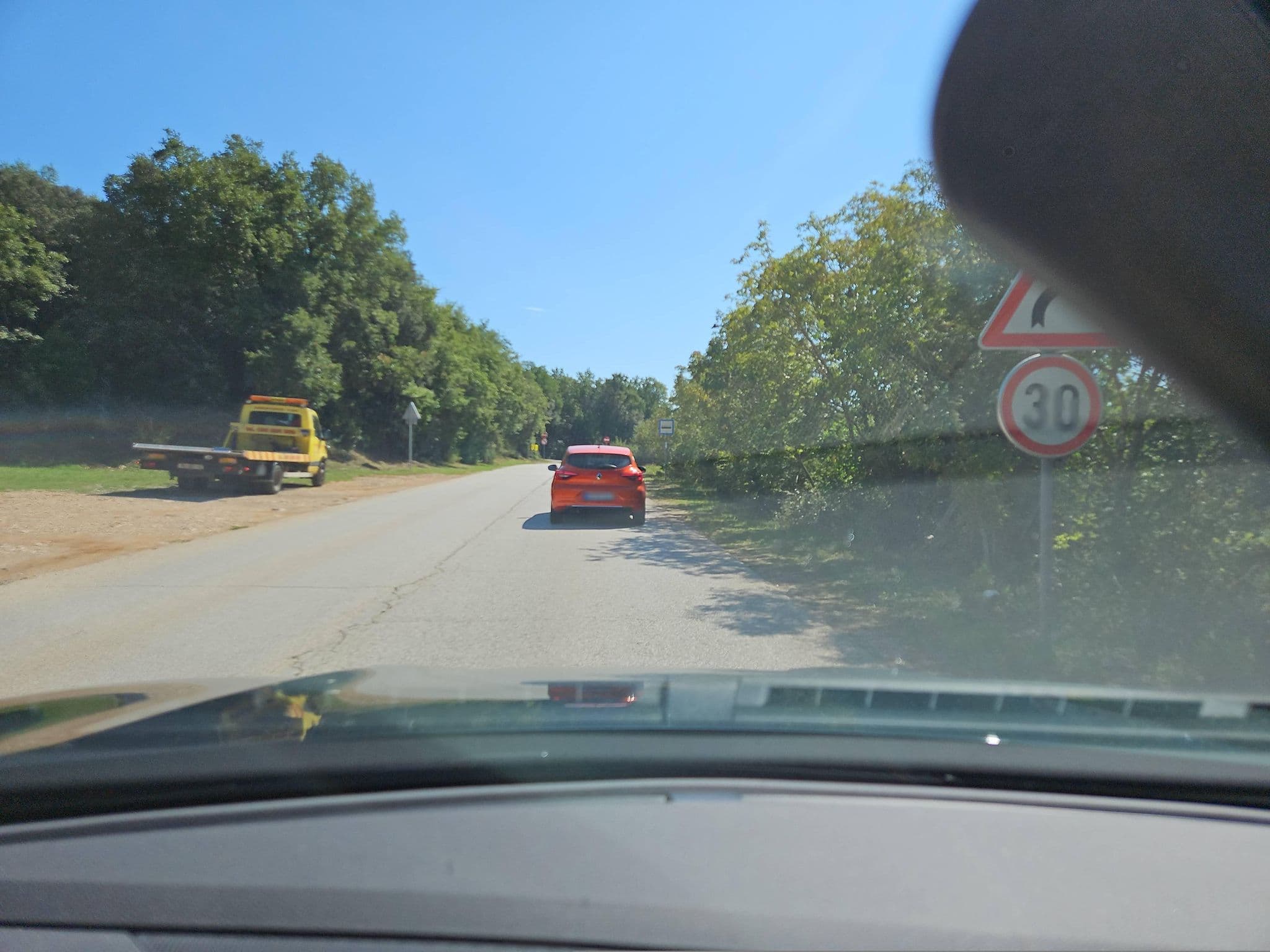 Street view near Apartments Benito, Pula — © toho (CC BY-SA · Mapillary)