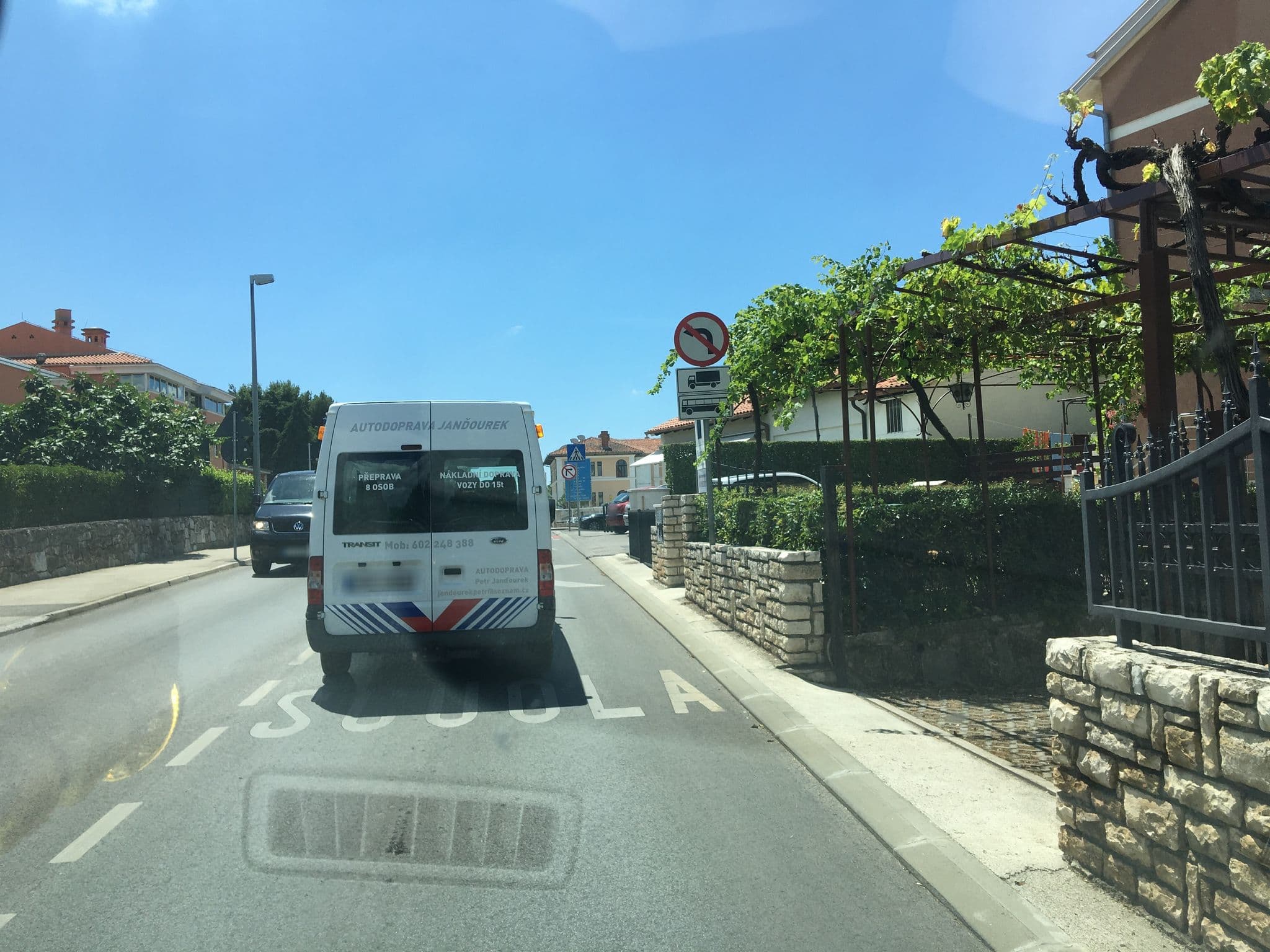 Street view near Apartment Klara 470, Rovinj — © kgvx (CC BY-SA · Mapillary)