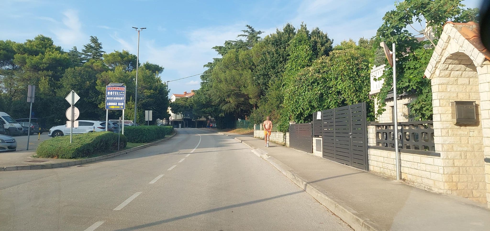 Street view near Apartments Jakic, Medulin — © gzin (CC BY-SA · Mapillary)