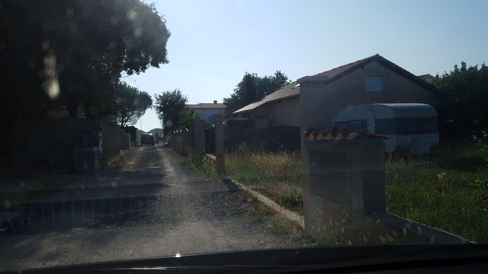 Street view near Apartments Đurđa 1390, Valbandon — © b166er (CC BY-SA · Mapillary)