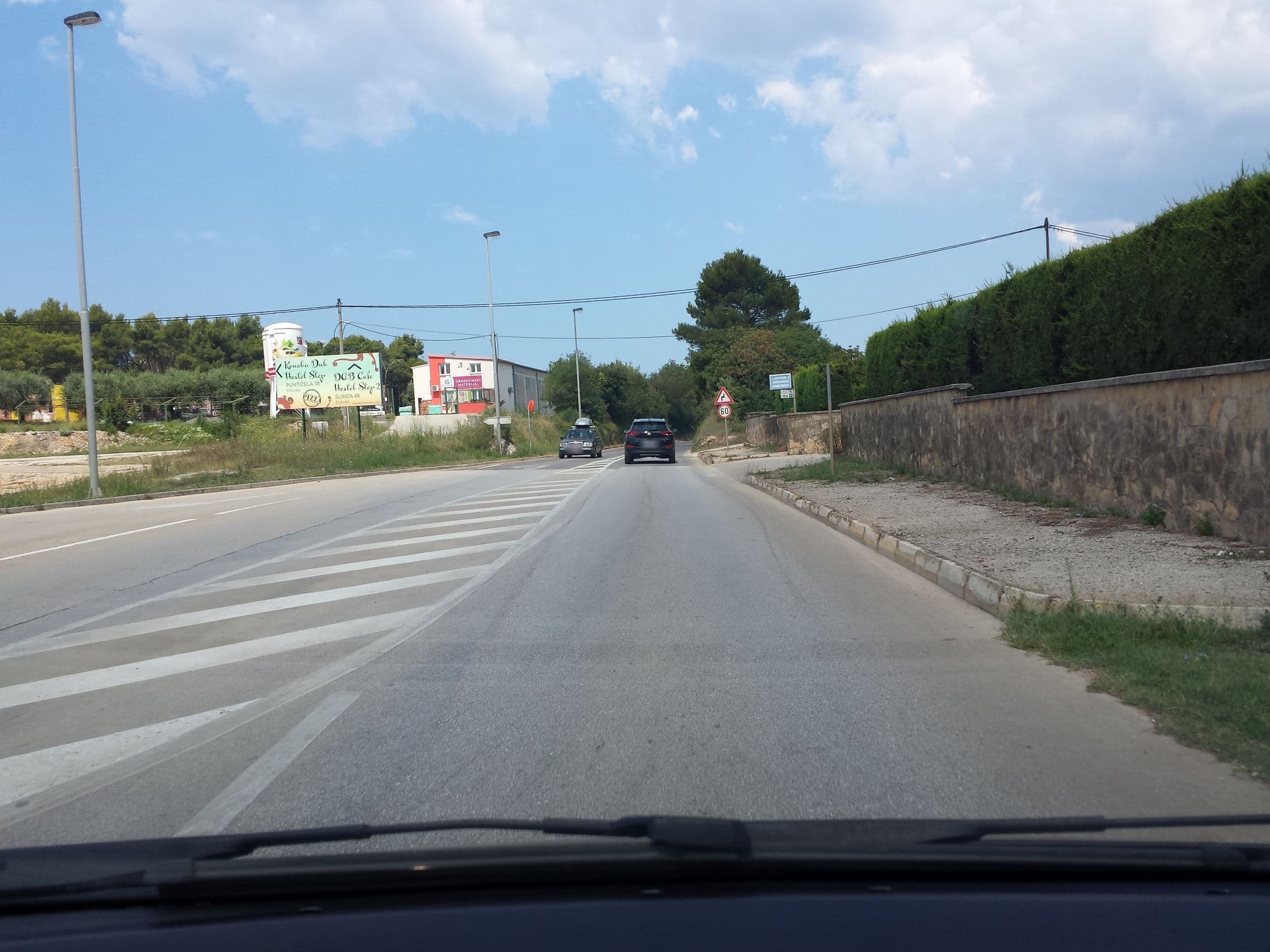 Street view near Apartments Ana 388, Valbandon — © brocaloid15 (CC BY-SA · Mapillary)