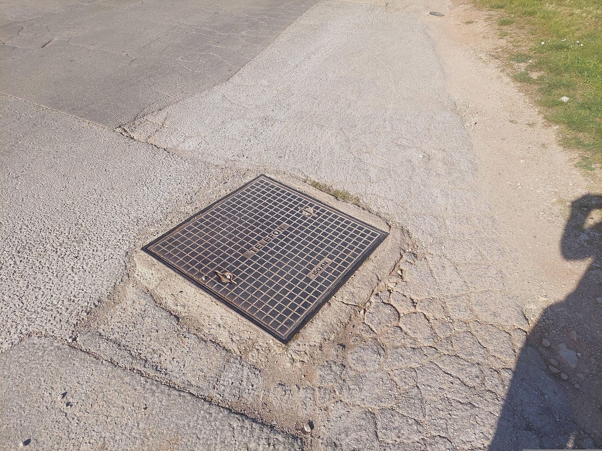 Street view near Apartments Yellow, Pula — © ZMRN (CC BY-SA · Mapillary)
