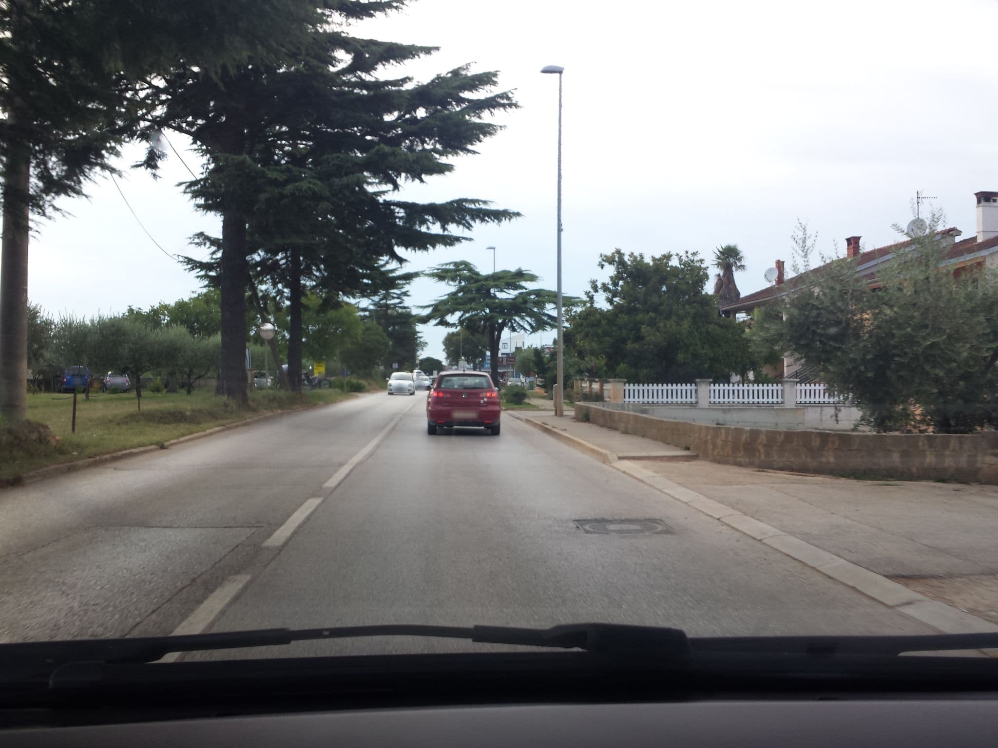 Street view near Apartments Toffetti, Valbandon — © brocaloid15 (CC BY-SA · Mapillary)
