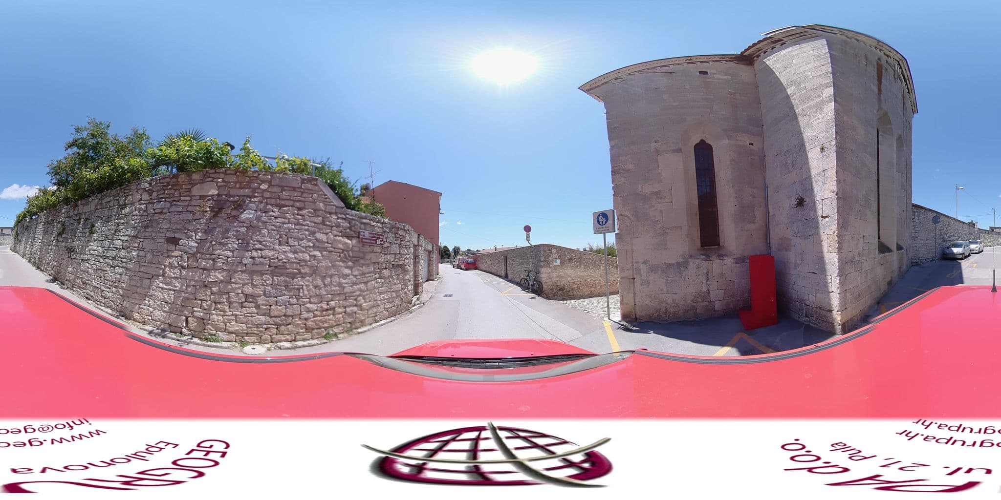 Street view near Apartments Smaila, Pula — © doraz (CC BY-SA · Mapillary)