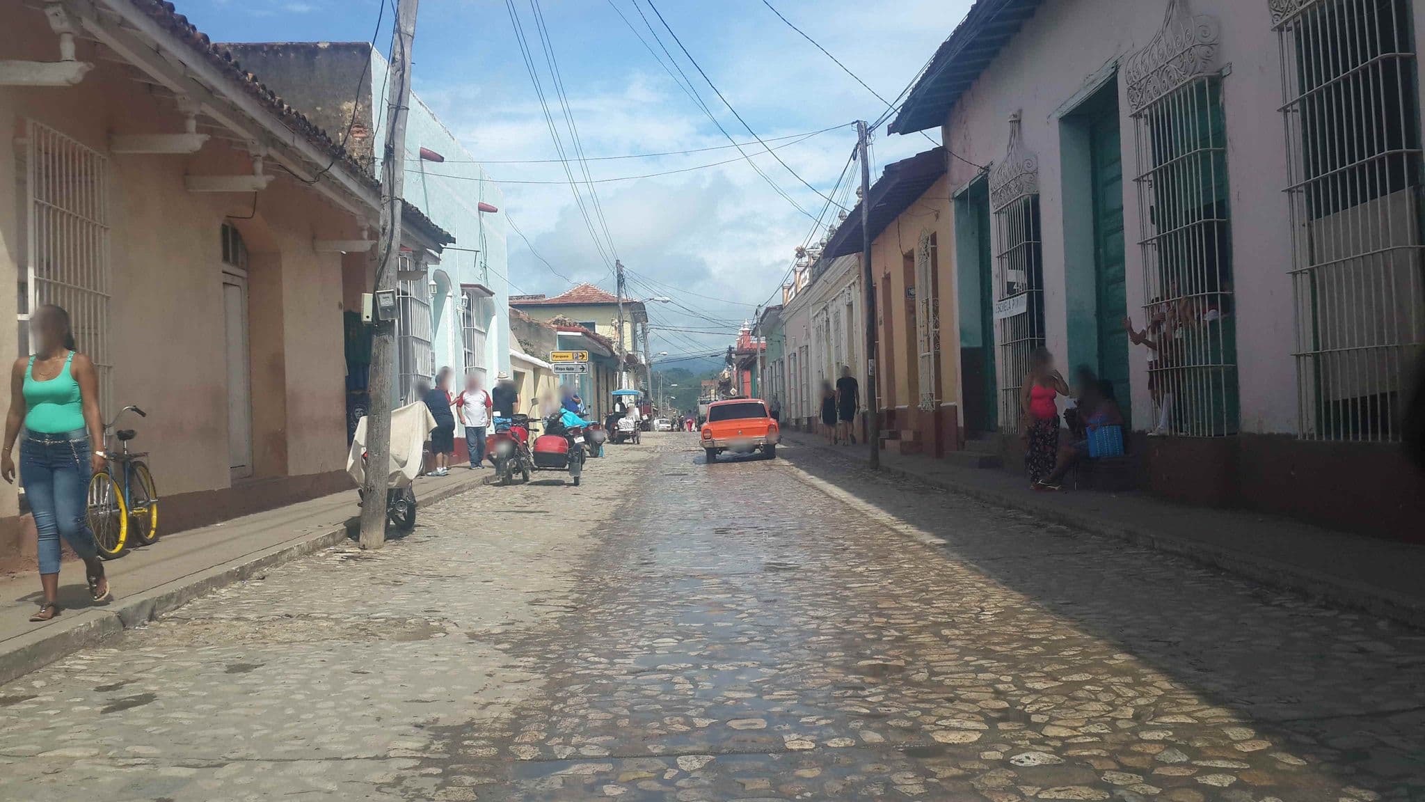 Street view near Hostal Academico, Trinidad