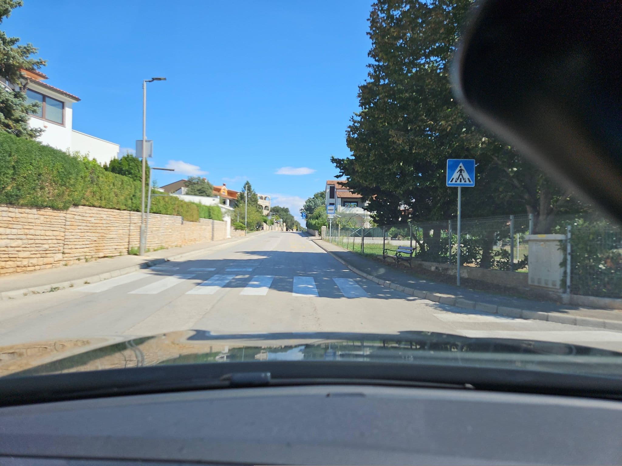 Street view near Apartments Gregory, Pula — © toho (CC BY-SA · Mapillary)