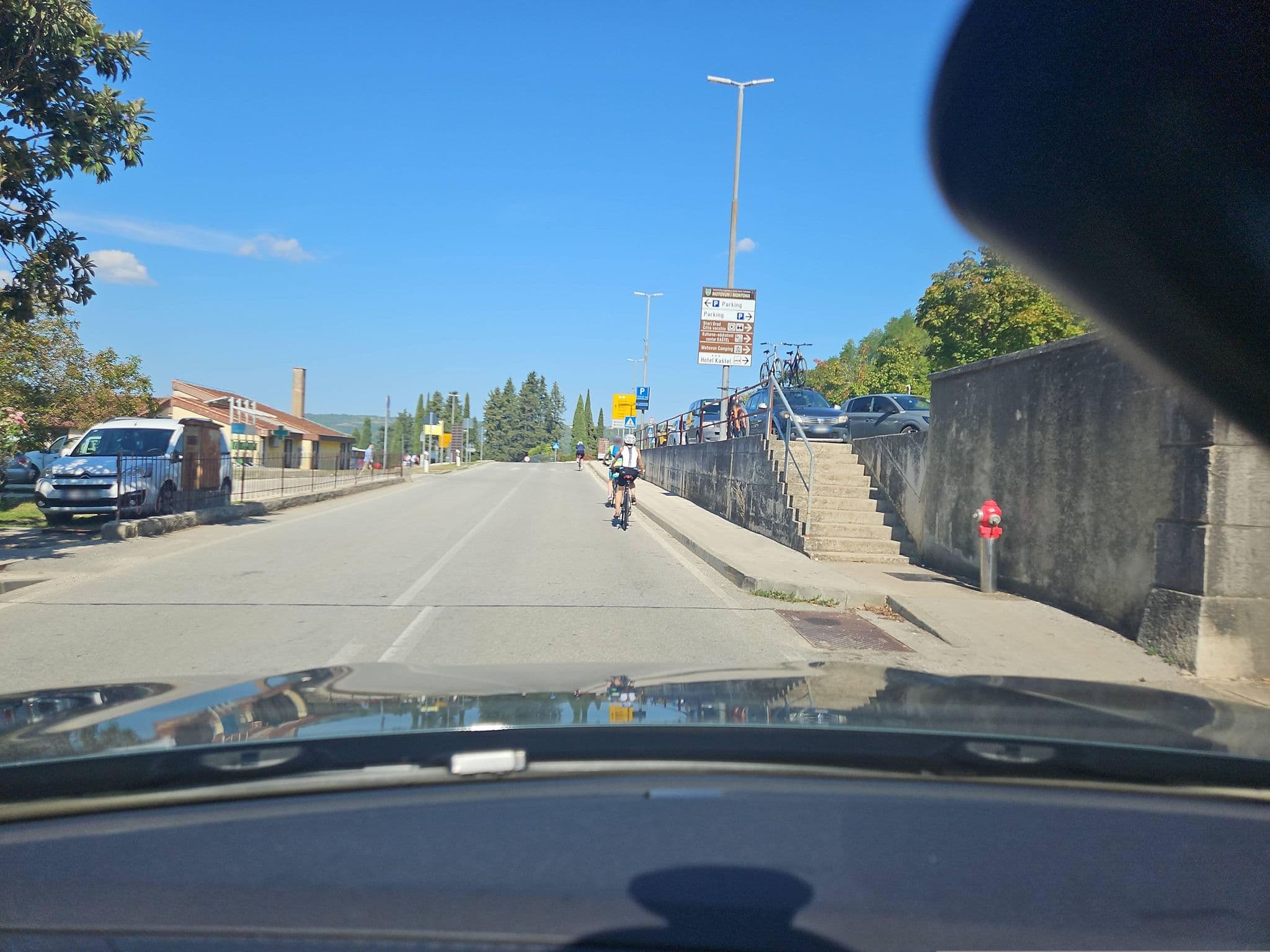 Street view near Apartments Garden, Pazin — © toho (CC BY-SA · Mapillary)
