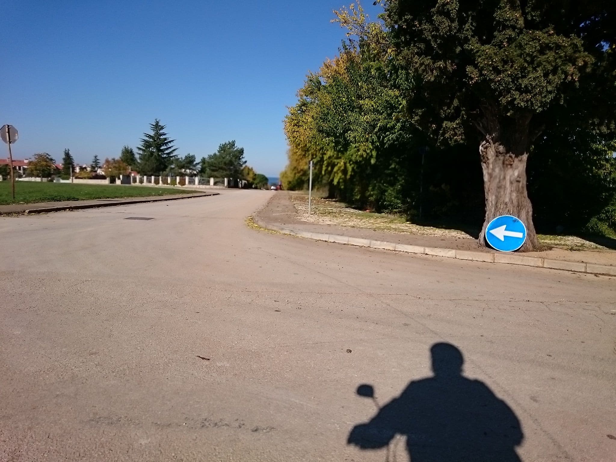 Street view near Holiday Homes Park Mareda Classic, Novigrad — © voschix (CC BY-SA · Mapillary)