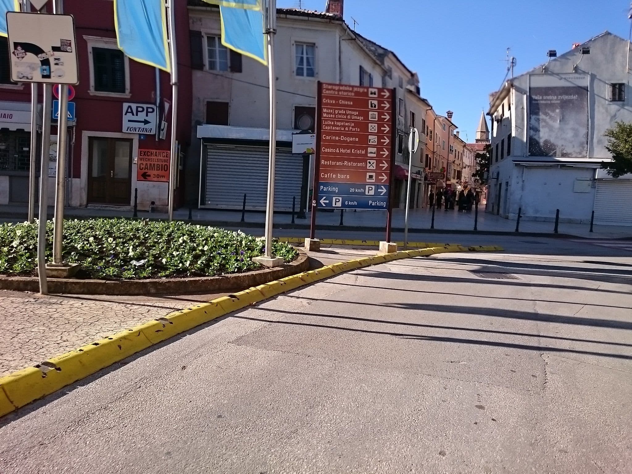 Street view near Apartments Gita Umag, Umag — © voschix (CC BY-SA · Mapillary)