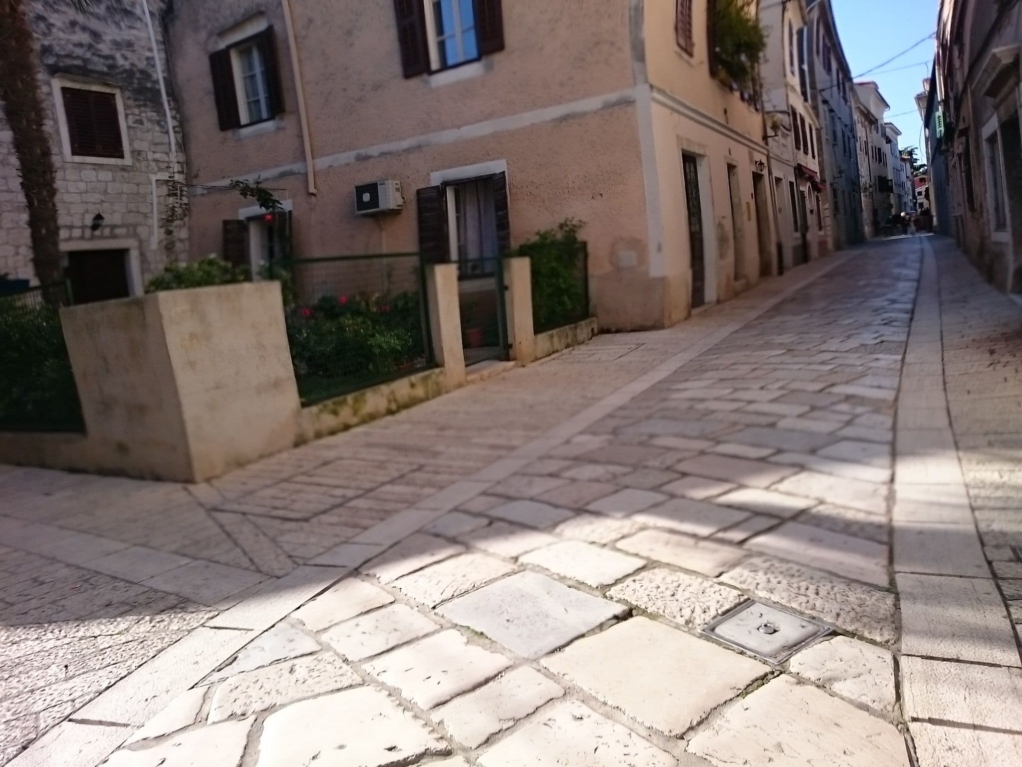Street view near Art House, Poreč — © voschix (CC BY-SA · Mapillary)