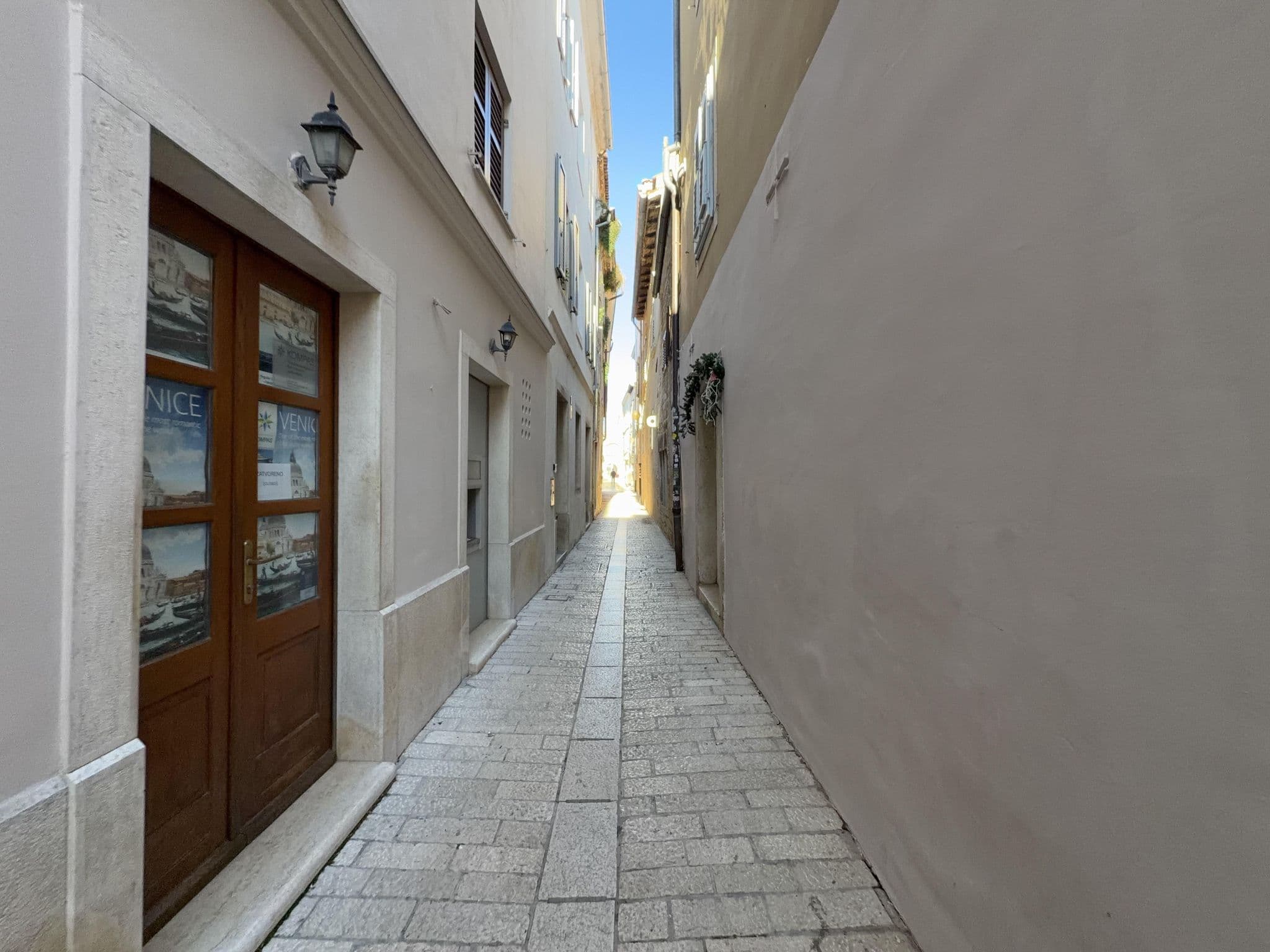 Street view near San Eleuterio Guesthouse, Poreč — © filipb (CC BY-SA · Mapillary)