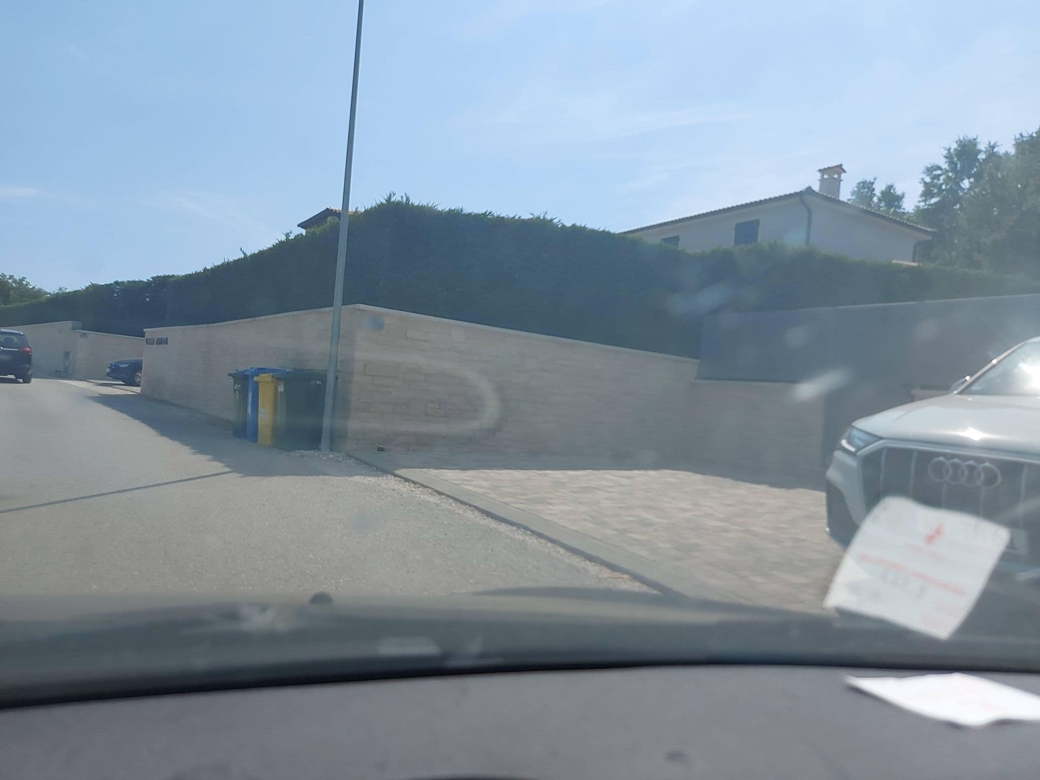 Street view near Villa Eduardo, Tar — © mik007 (CC BY-SA · Mapillary)