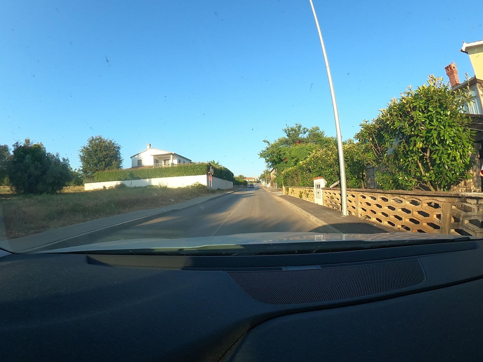 Street view near Holiday Homes Contessa Rosie, Novigrad — © vst (CC BY-SA · Mapillary)