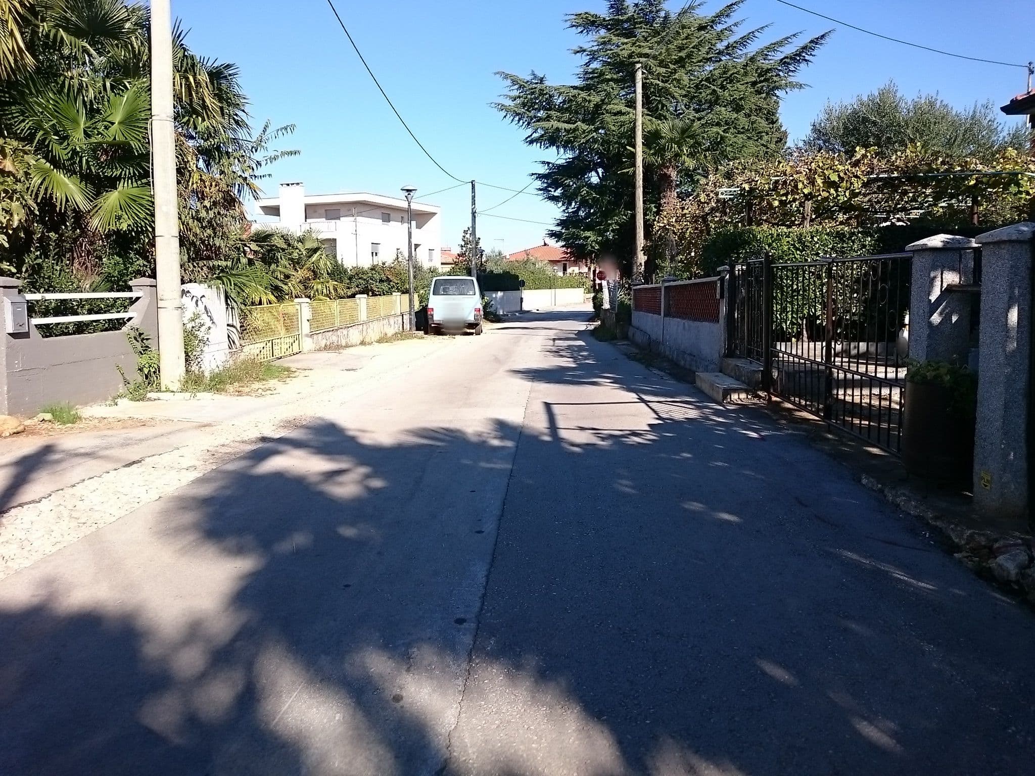 Street view near Studio Umag 7126a, Umag — © voschix (CC BY-SA · Mapillary)