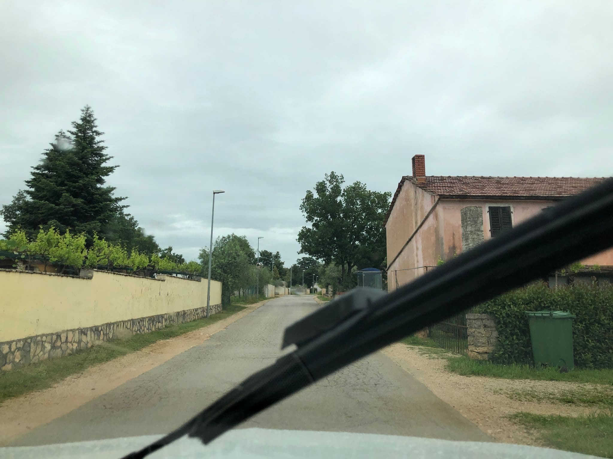 Street view near Sossa Apartments, Umag — © derzornigemarkus (CC BY-SA · Mapillary)