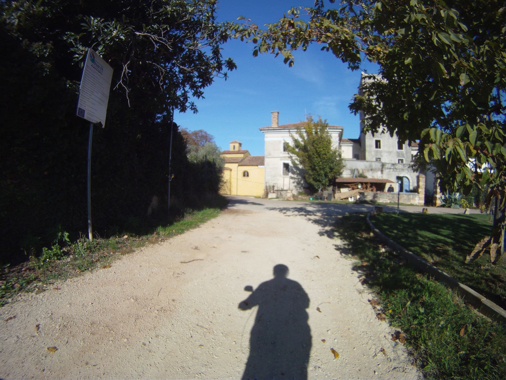 Street view near Apartments Emili, Novigrad — © voschix (CC BY-SA · Mapillary)