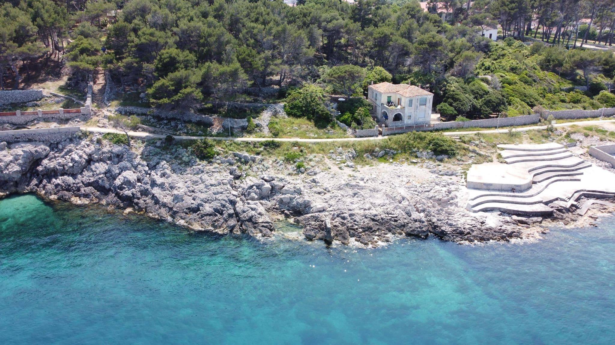 Street view near Apartments Josip & Maria, Mali Lošinj — © isvedic (CC BY-SA · Mapillary)