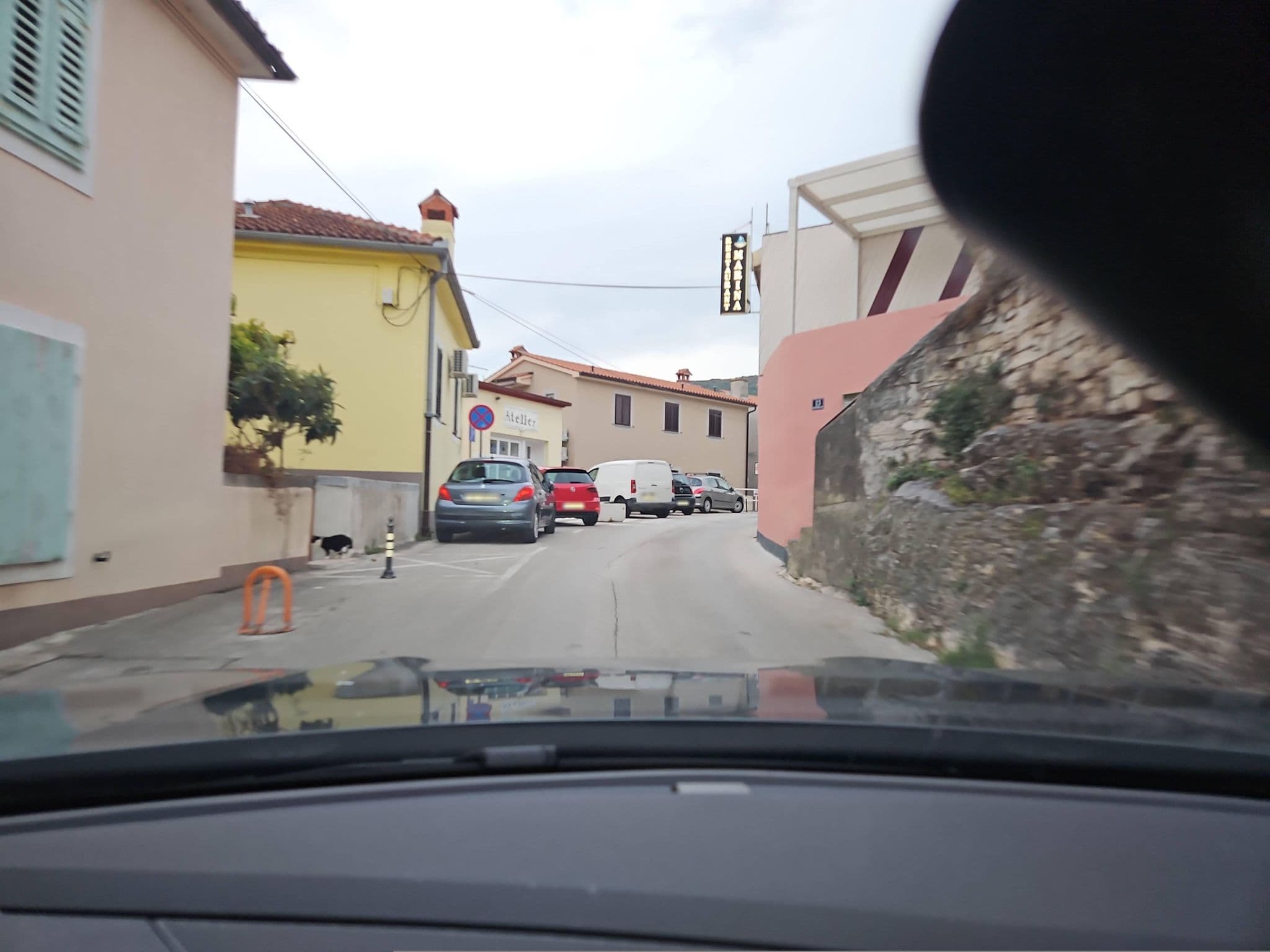 Street view near Apartments Nenada 631, Rabac — © toho (CC BY-SA · Mapillary)